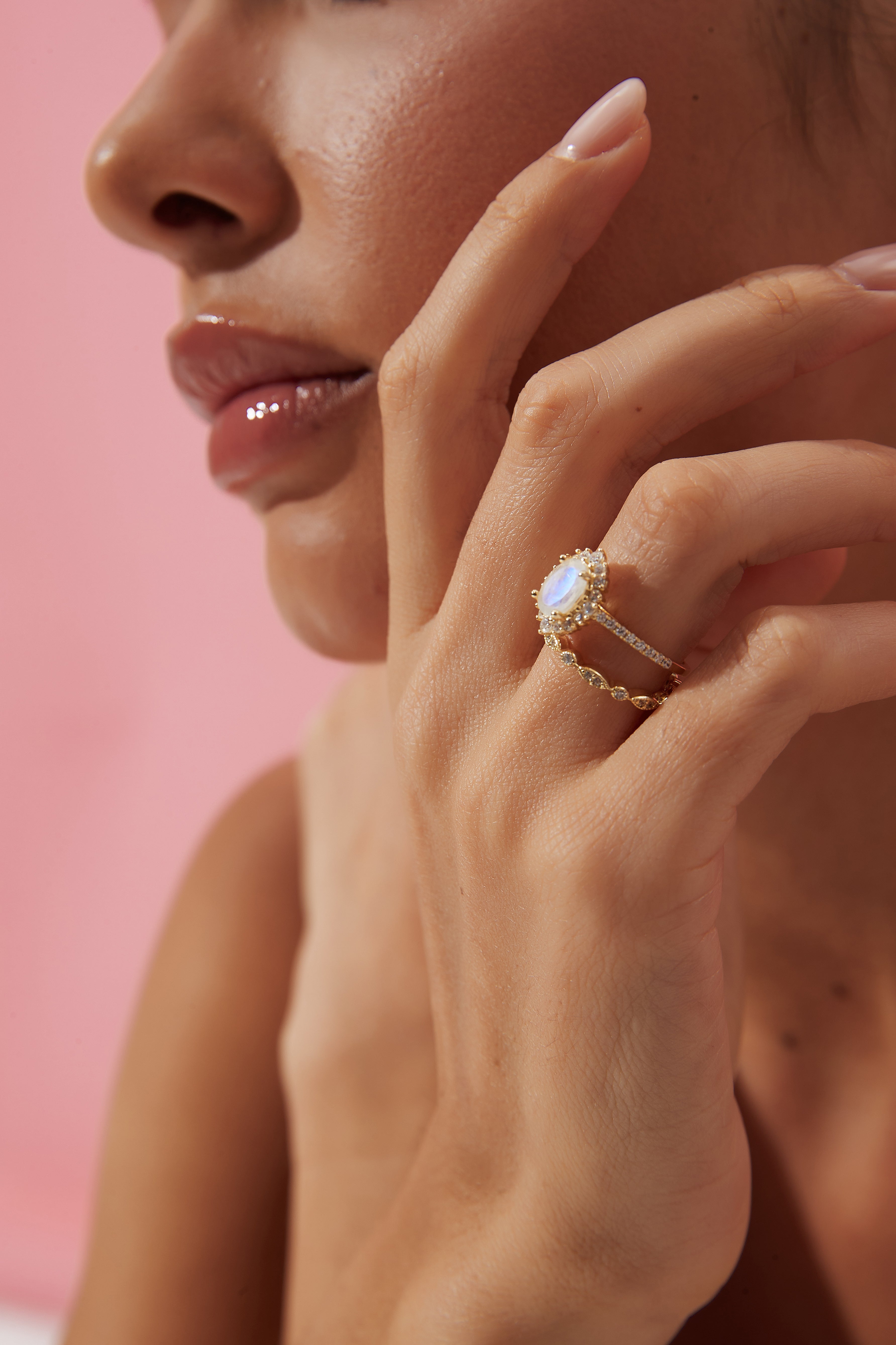 【Celestia】Unique Handmade Natural Blue Moonstone Engagement Ring 1.5ct Oval Shape