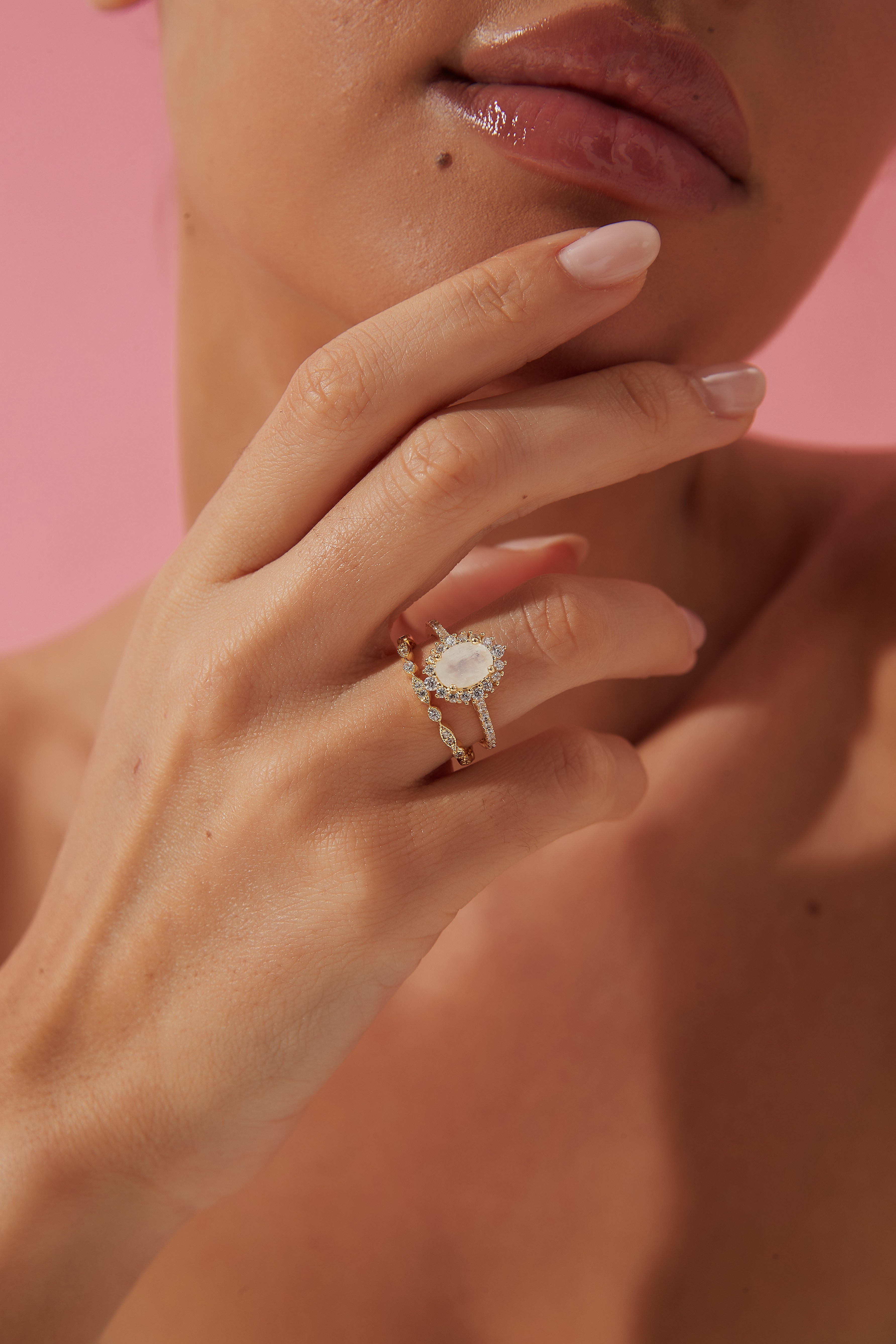 【Celestia】Unique Handmade Natural Blue Moonstone Engagement Ring 1.5ct Oval Shape