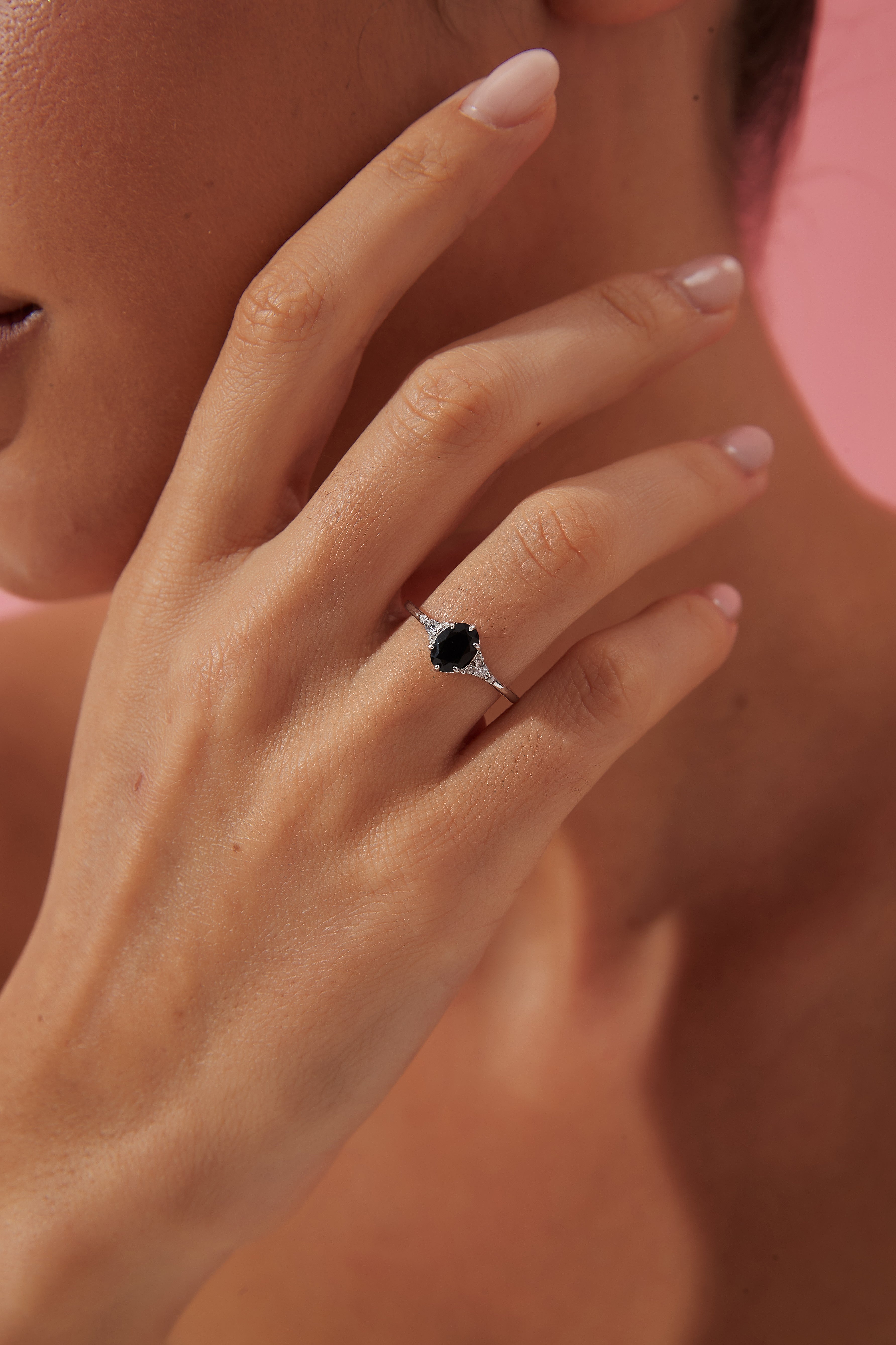 【Lyra】Handmade Natural Black Onyx Engagement Ring 0.75ct Oval Cut