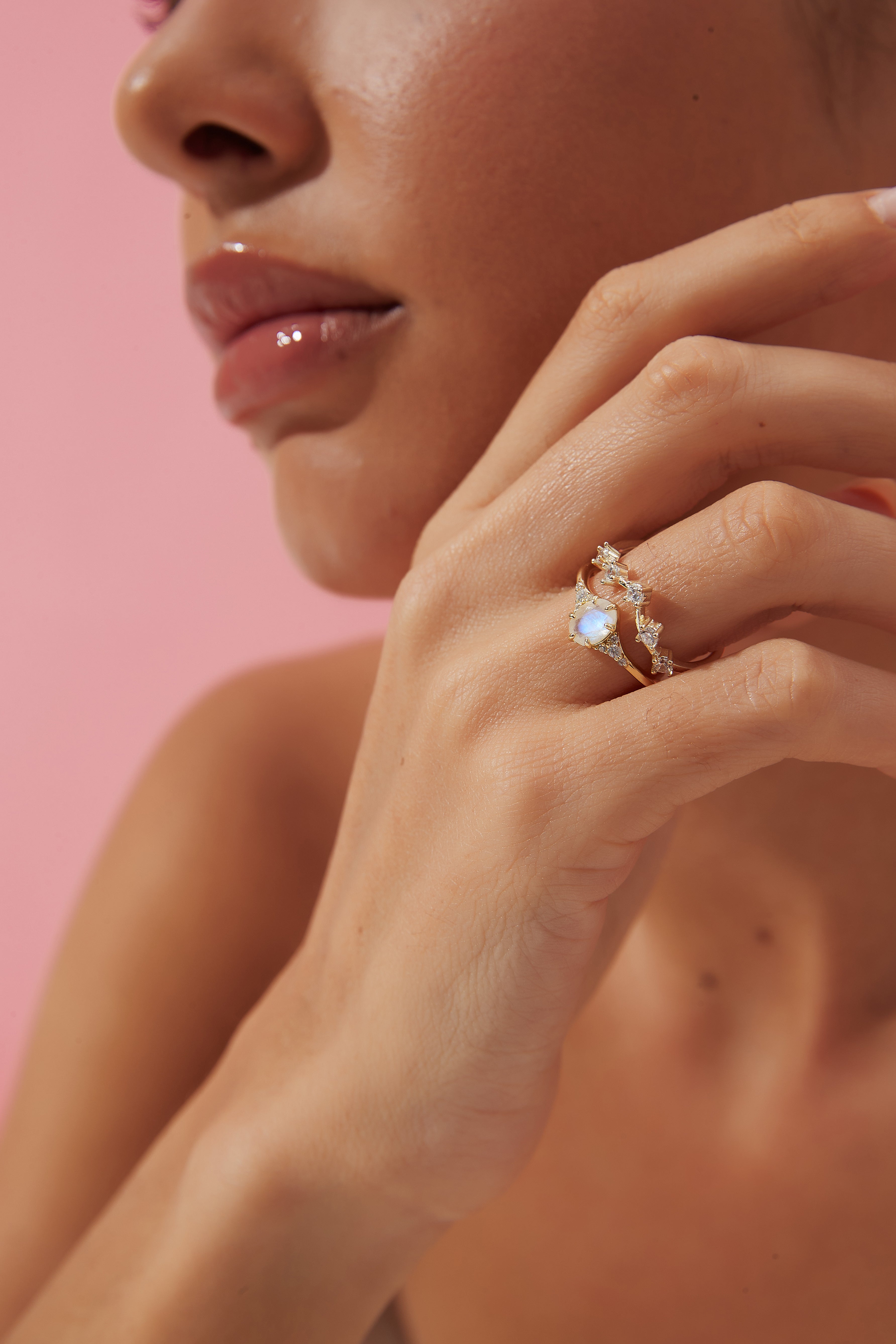 【Artemis】Unique Handmade Natural Blue Moonstone Engagement Ring 0.75ct Oval Shape