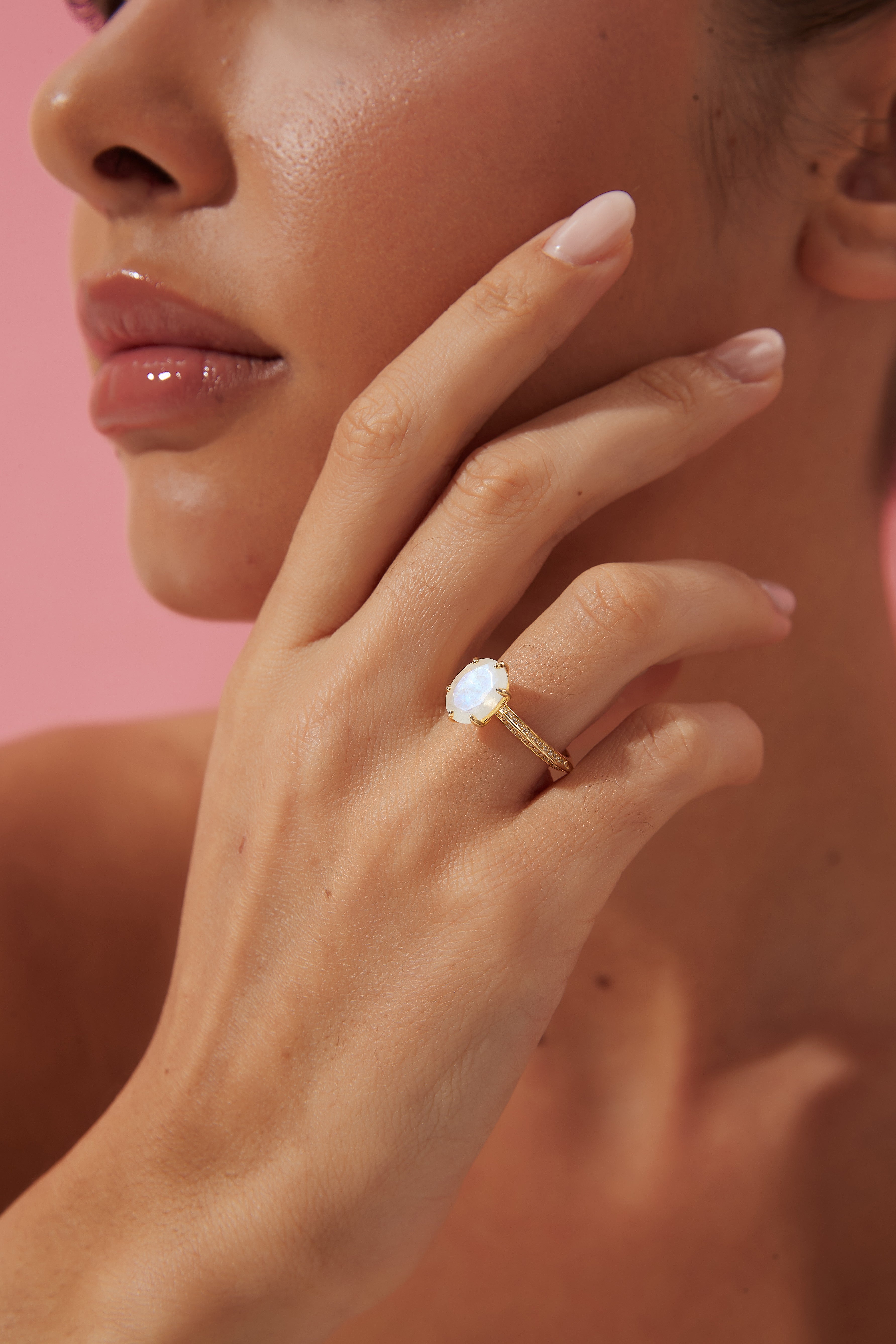 【Astral】Bague de fiançailles unique, faite main, en pierre de lune bleue naturelle de 3 carats, forme ovale