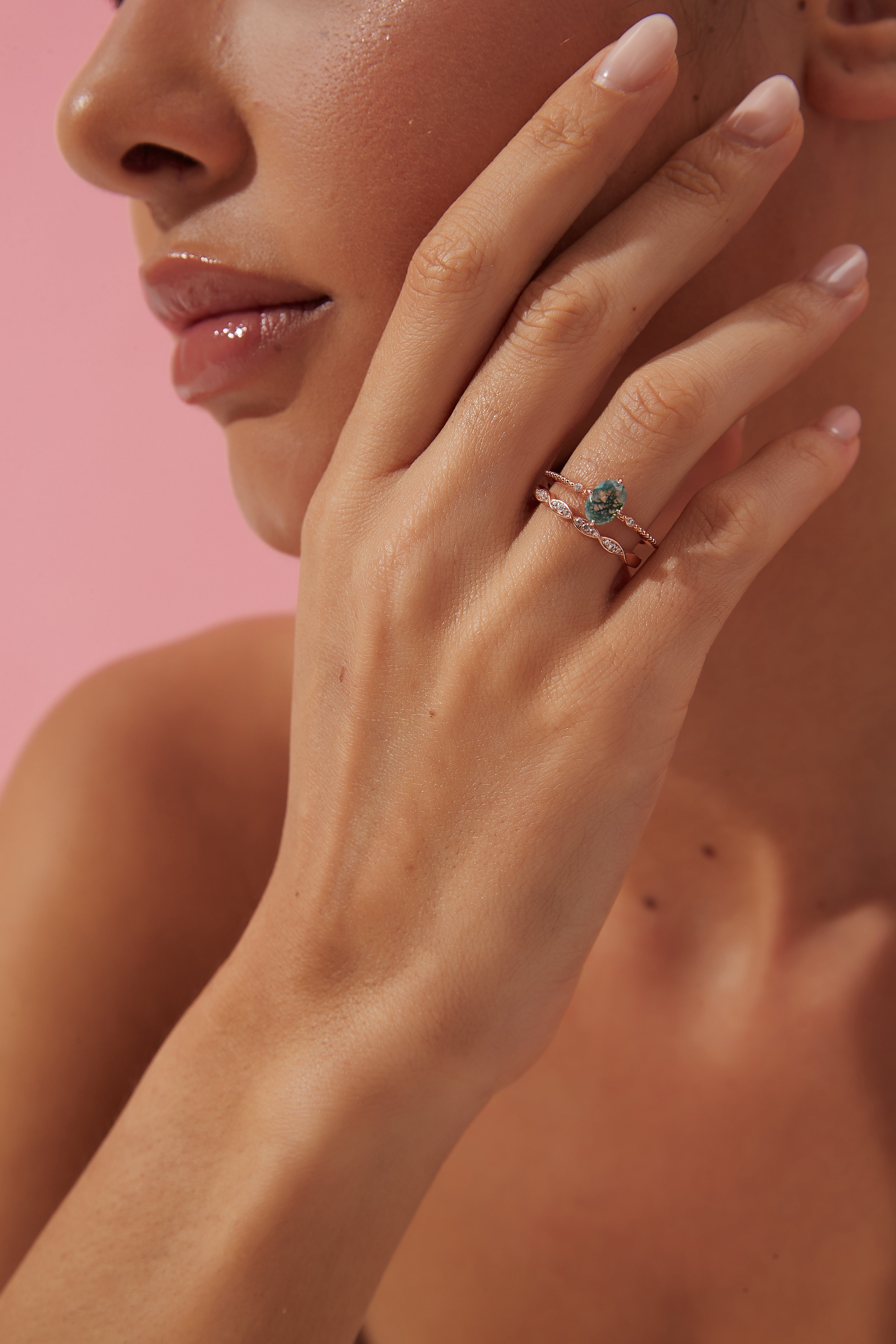 【Ensemble Veridian】Ensemble de 2 bagues de fiançailles ovales en agate mousse naturelle, 3 carats, fabriquées à la main.