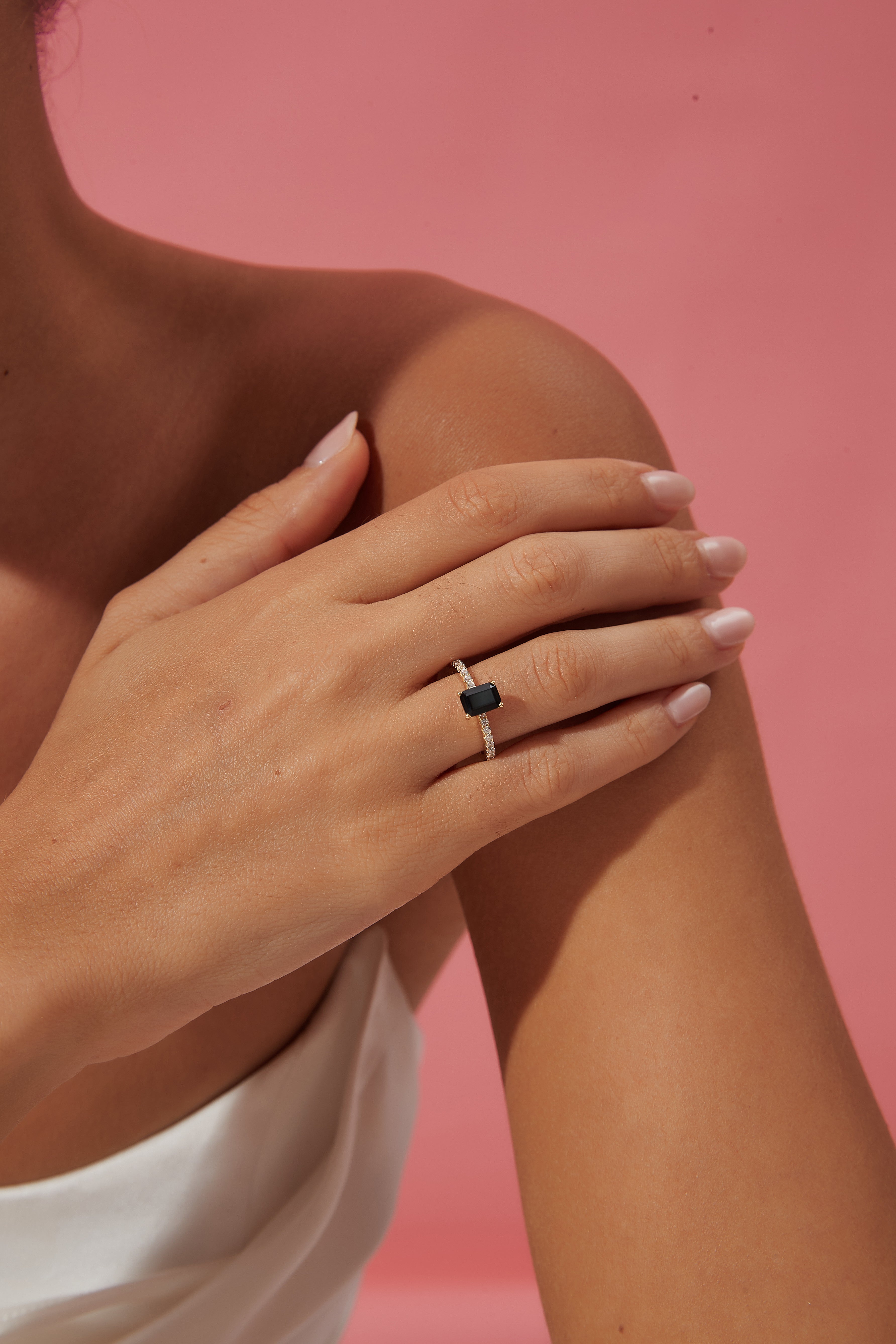 【Onyx Summetry】Handmade Natural Black Onyx Engagement Ring 1ct Emerald Cut