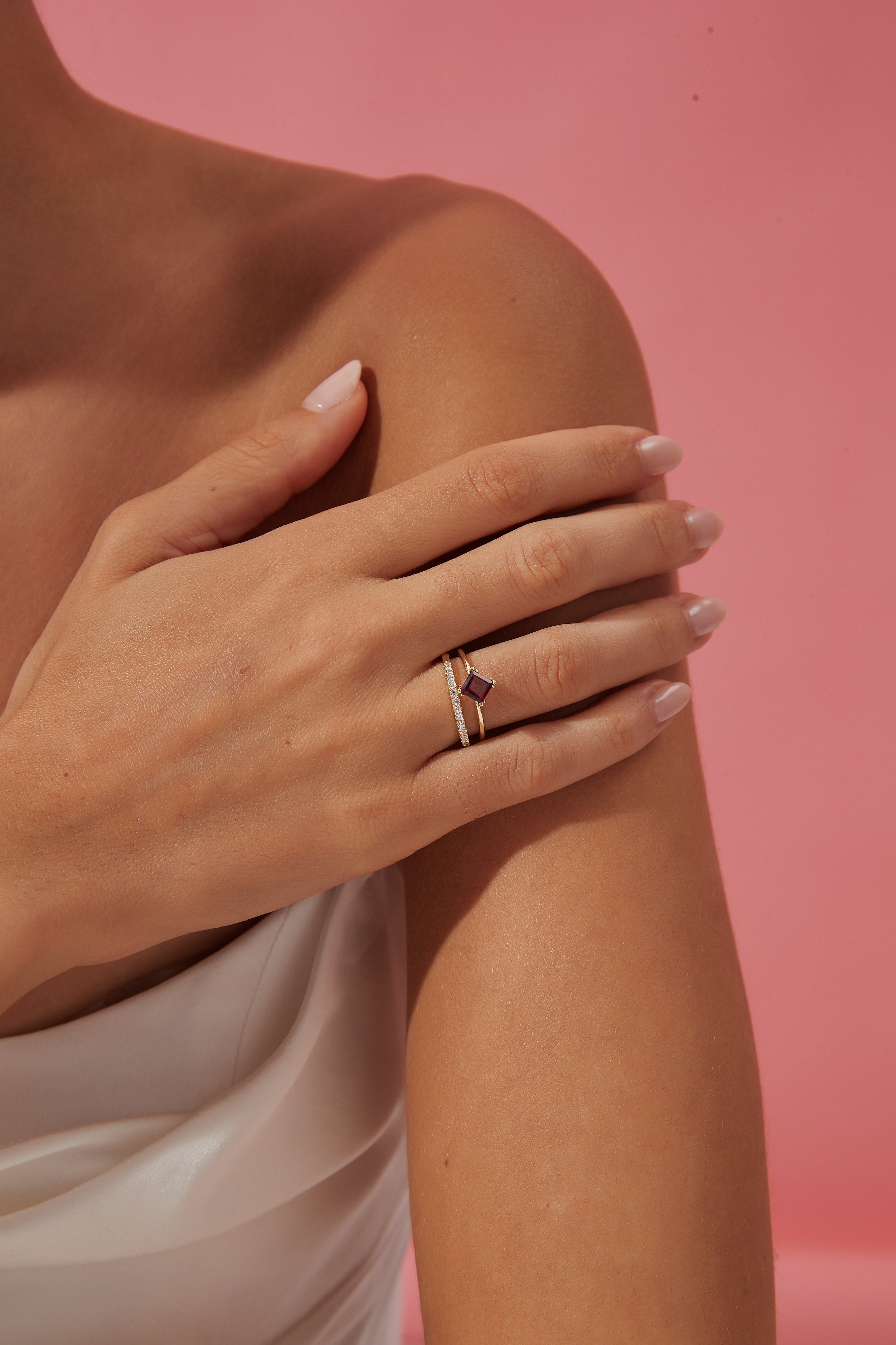 【Rubienne】Unique Handmade Natural Rhodolite Garnet Engagement Ring 0.75ct Princess Cut