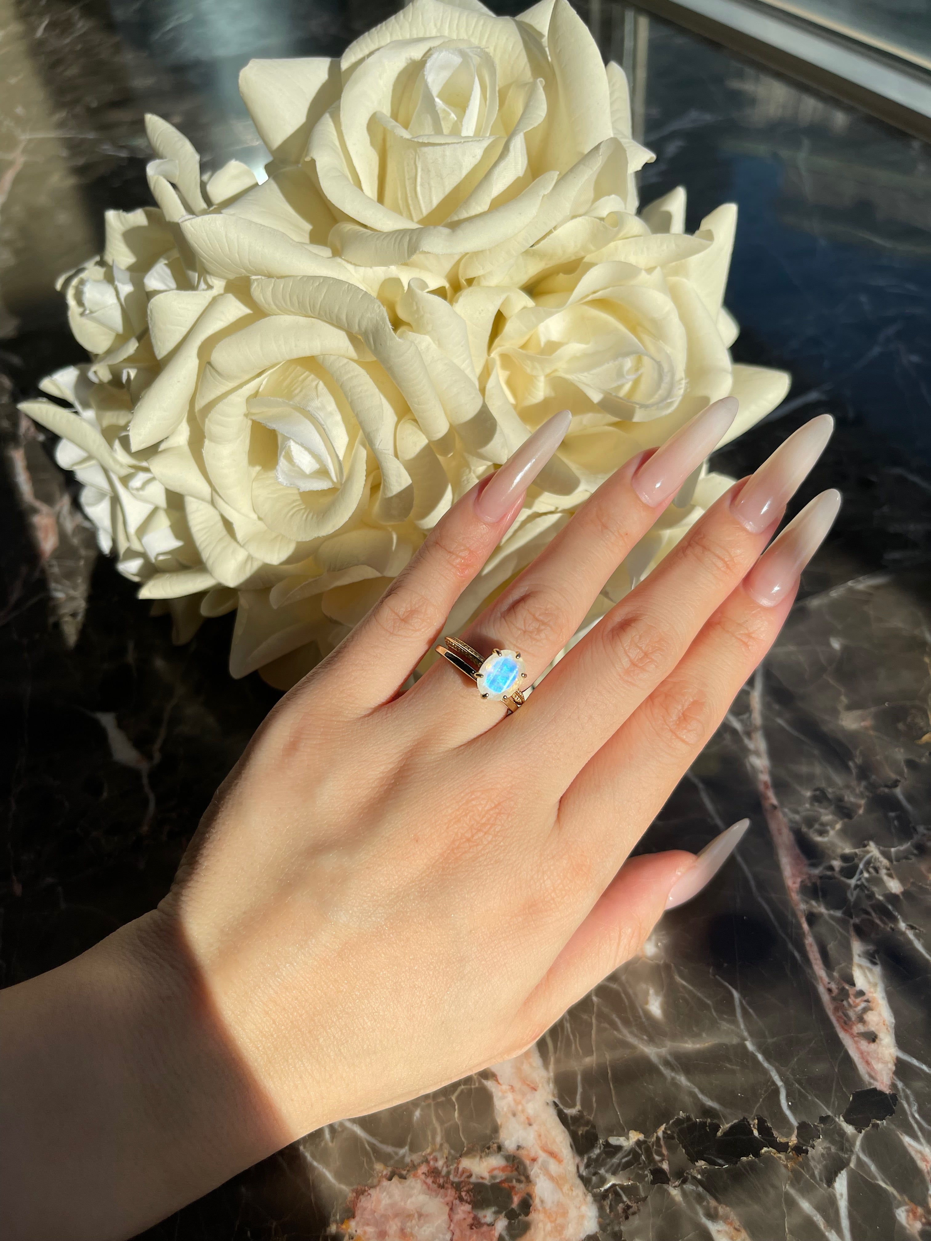 【Astral】Bague de fiançailles unique, faite main, en pierre de lune bleue naturelle de 3 carats, forme ovale