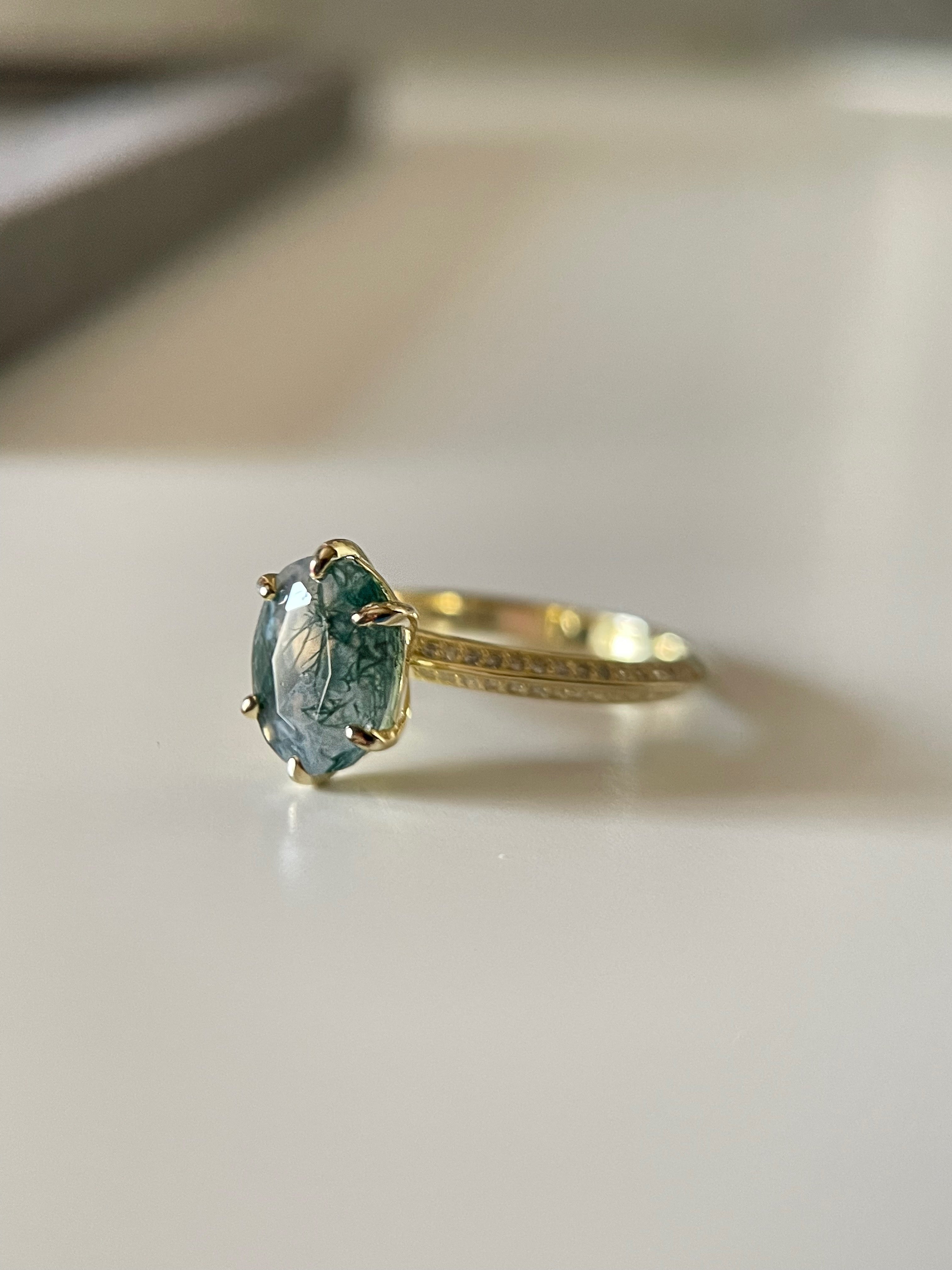 【Mysterium】Bague de fiançailles unique en agate mousse naturelle, faite à la main, 3 carats, forme ovale