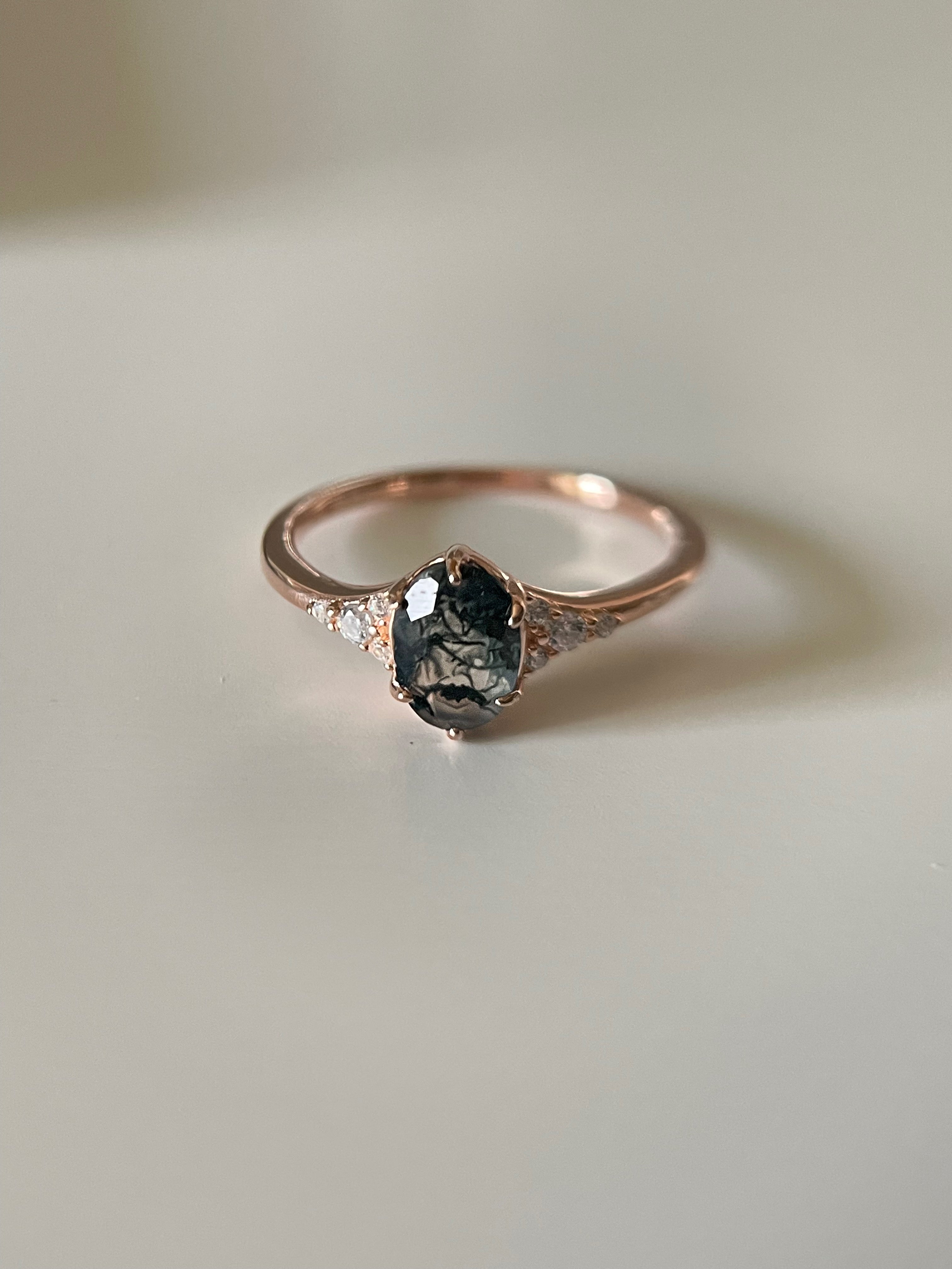 【Ensemble Aetheria】 Ensemble de bagues de fiançailles uniques en agate de mousse naturelle faite à la main, 2 pièces de forme ovale de 0,75 ct