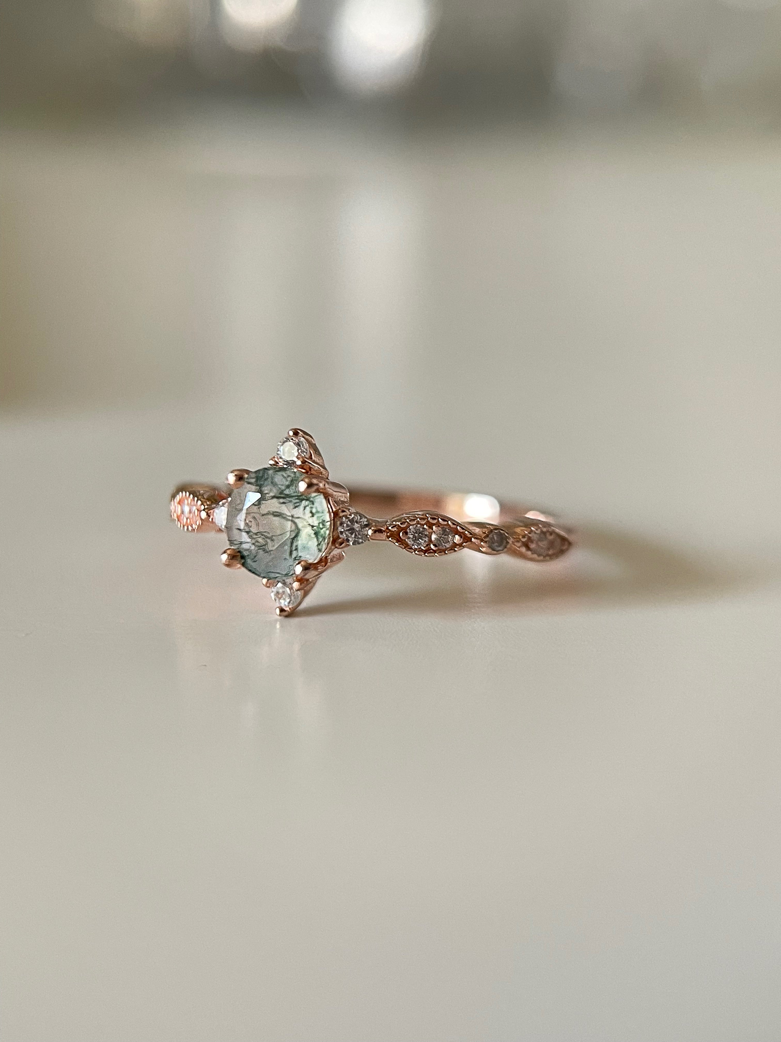 【Coralie】Unique Handmade Natural Moss Agate Engagement Ring 0.5ct Round Shape