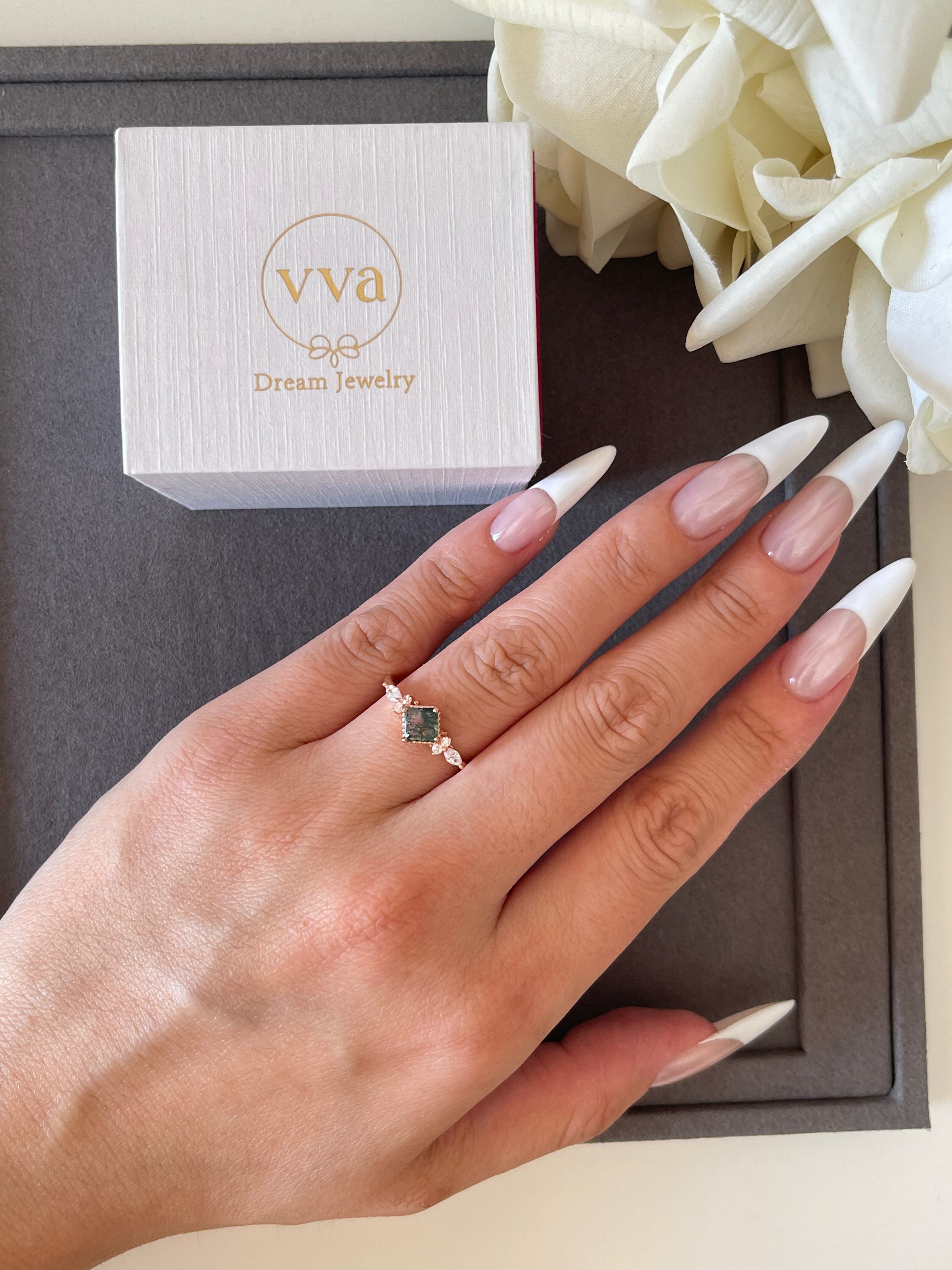 【ENSEMBLE GAIA】Ensemble de 2 bagues de fiançailles uniques, faites à la main, en agate mousse naturelle de 0,75 ct, forme princesse