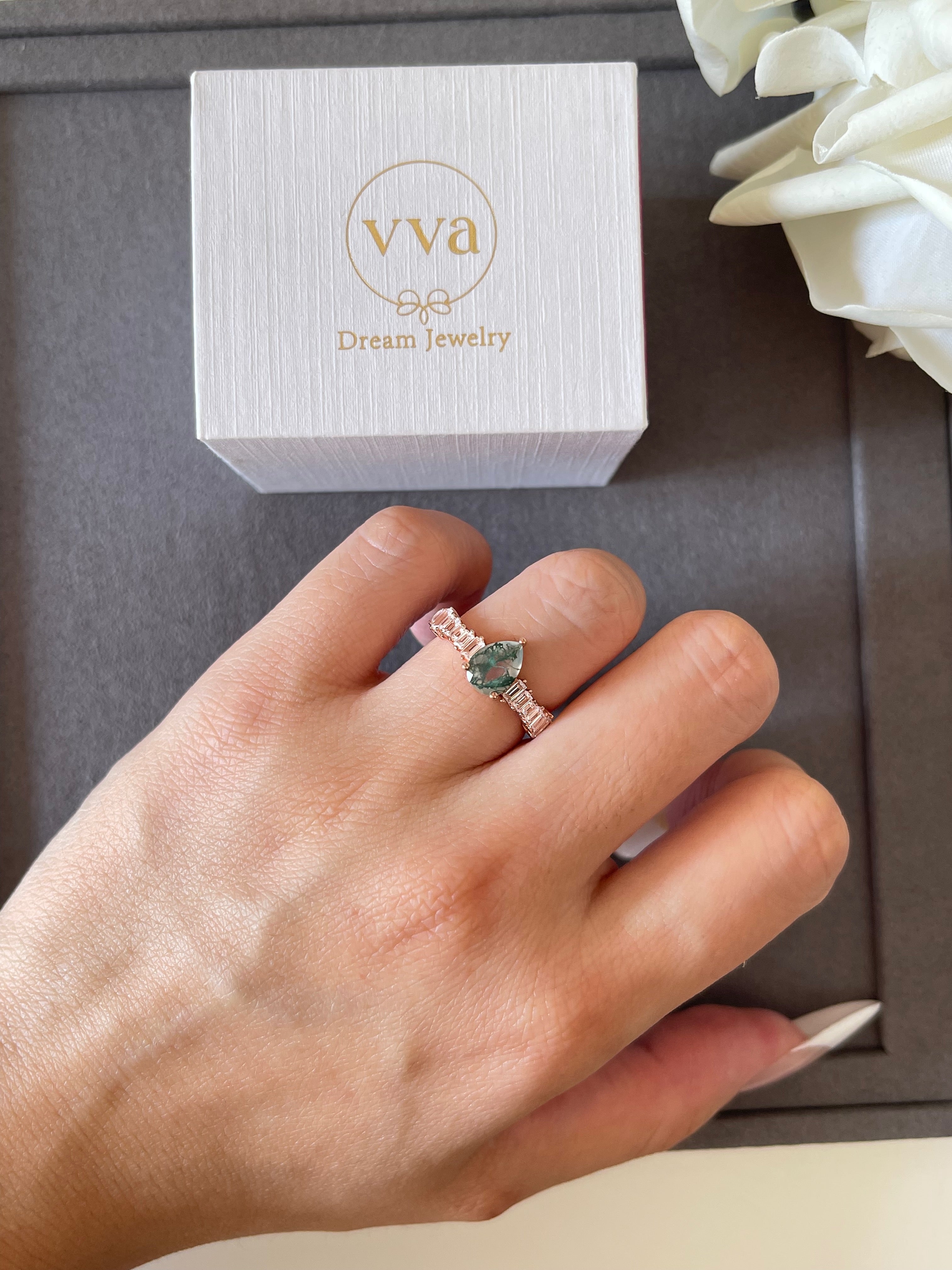 【Dewdrop Canopy】Unique Handmade Natural Moss Agate Engagement Ring 0.8ct Pear Shape