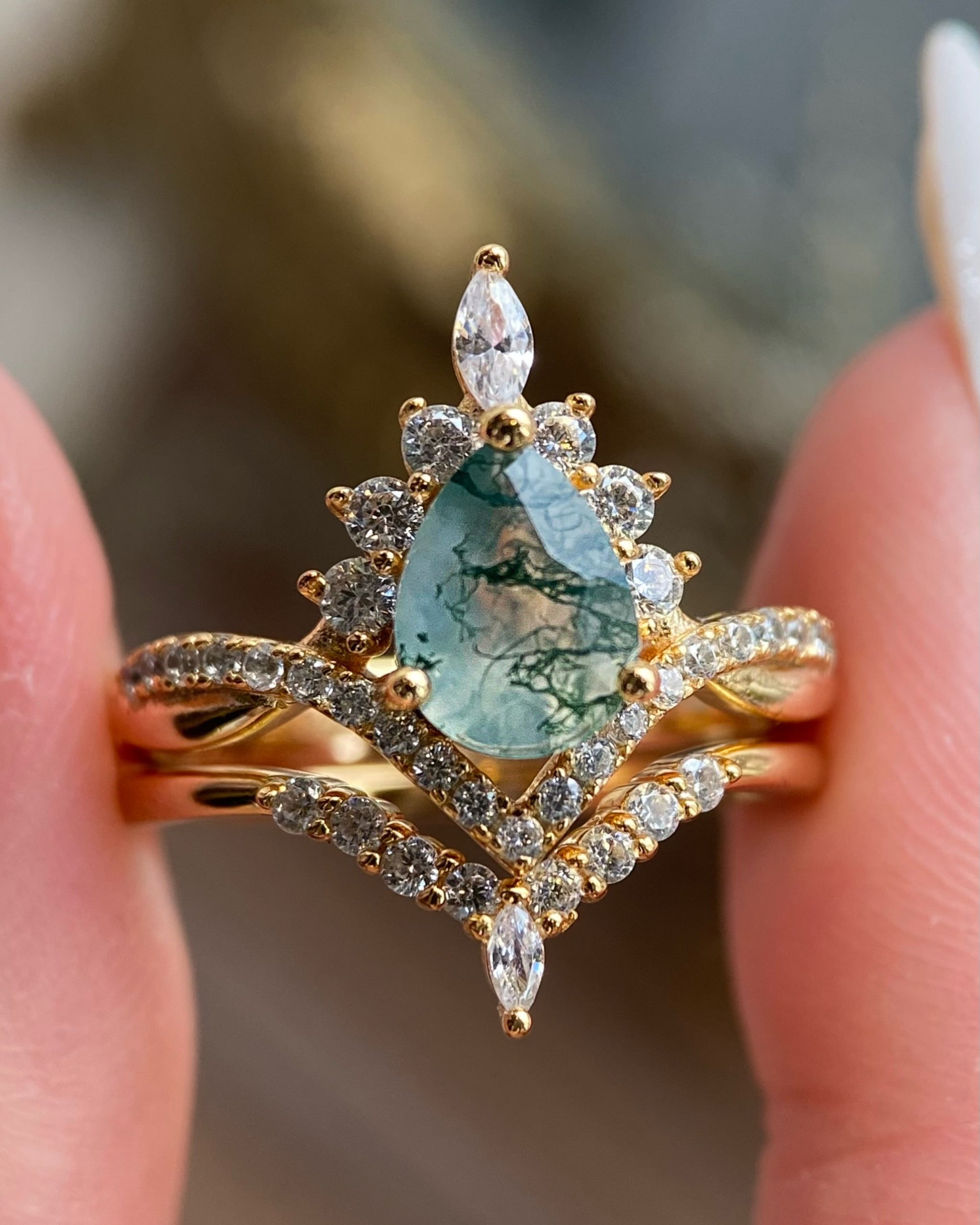【Voile éthéré】Bague de fiançailles unique en agate mousse naturelle, faite main, de forme ovale, 1,5 ct