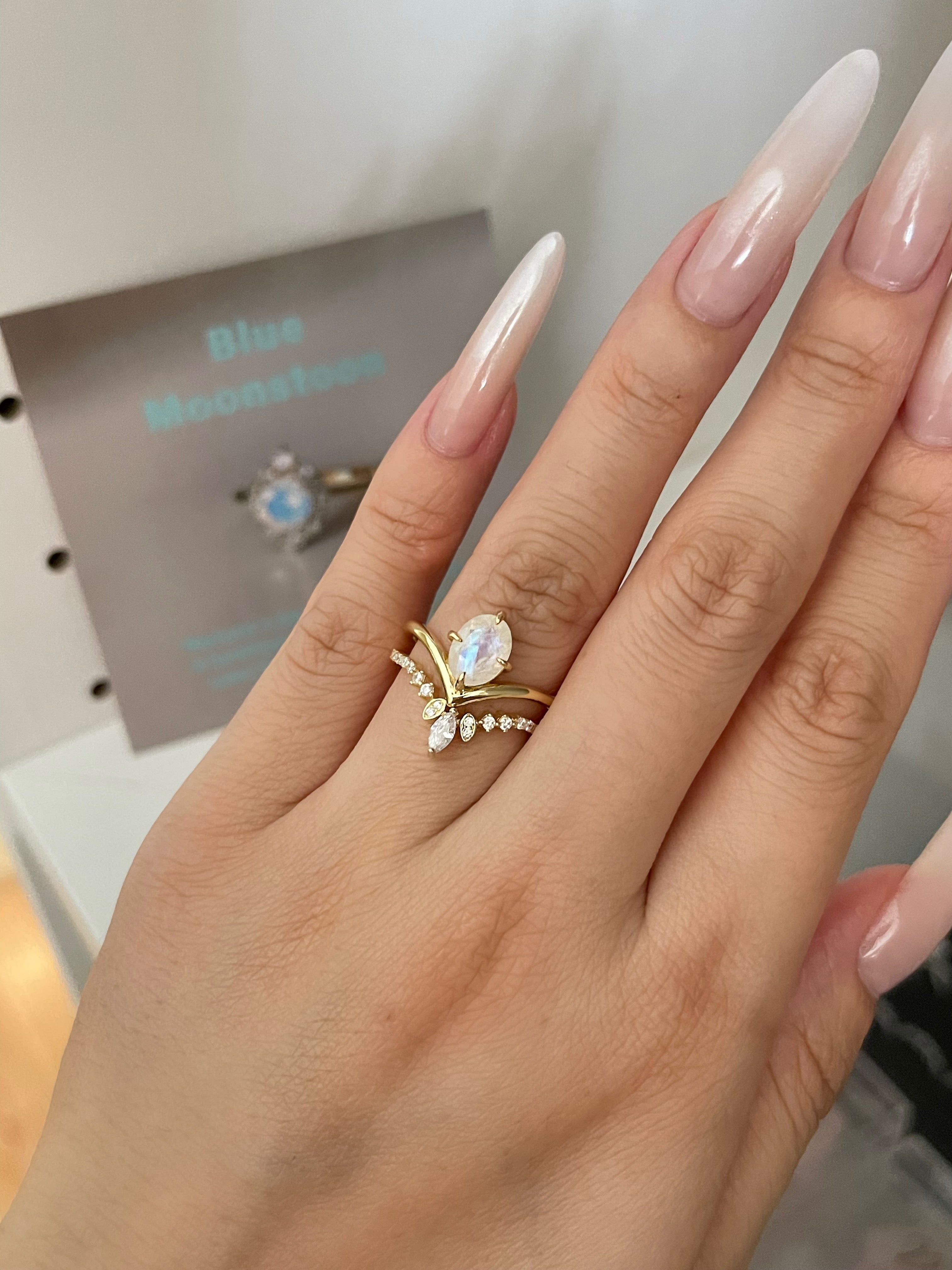 【GENEVIEVE SET】Unique Handmade Natural Blue Moonstone Engagement Ring Set 2pcs Oval Shape 1.5ct