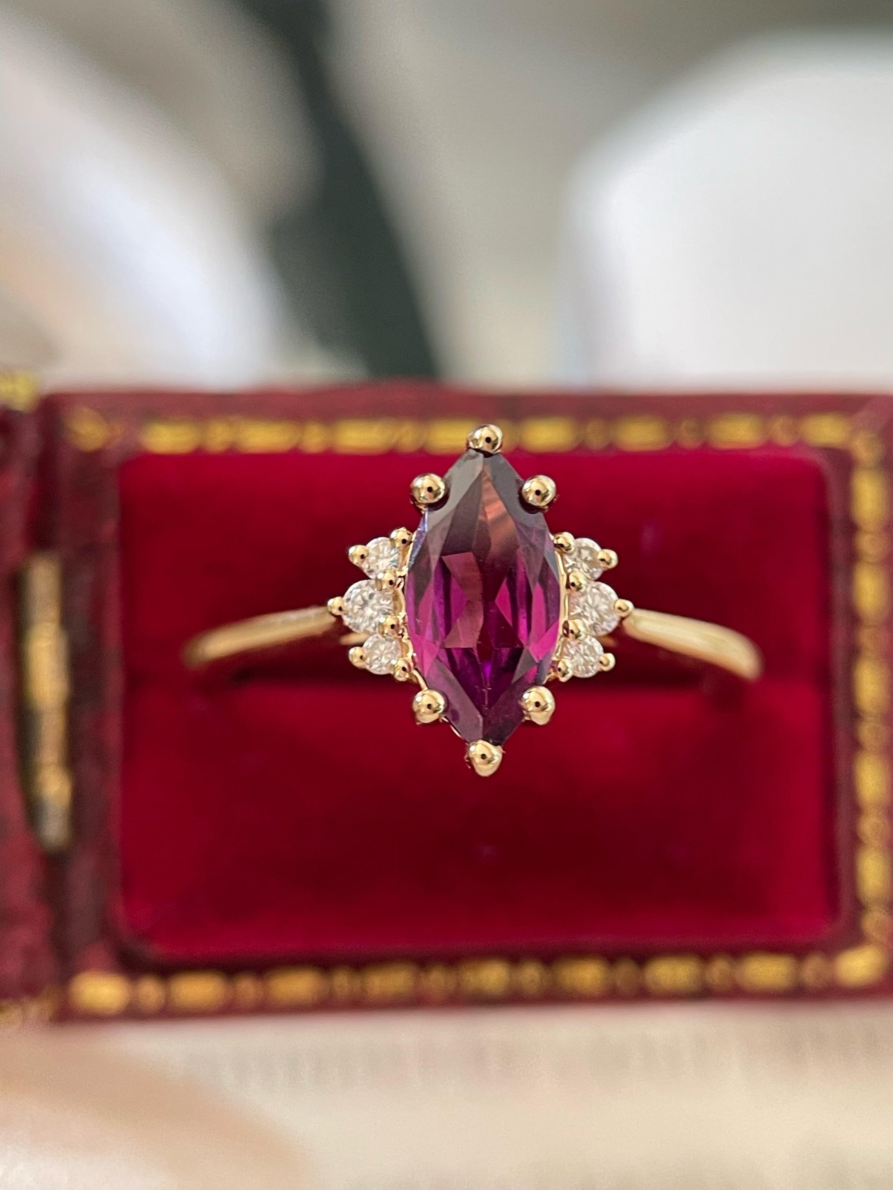 【Octavia】Handmade Natural Rhodolite Garnet Engagement Ring Marquise Cut 1ct