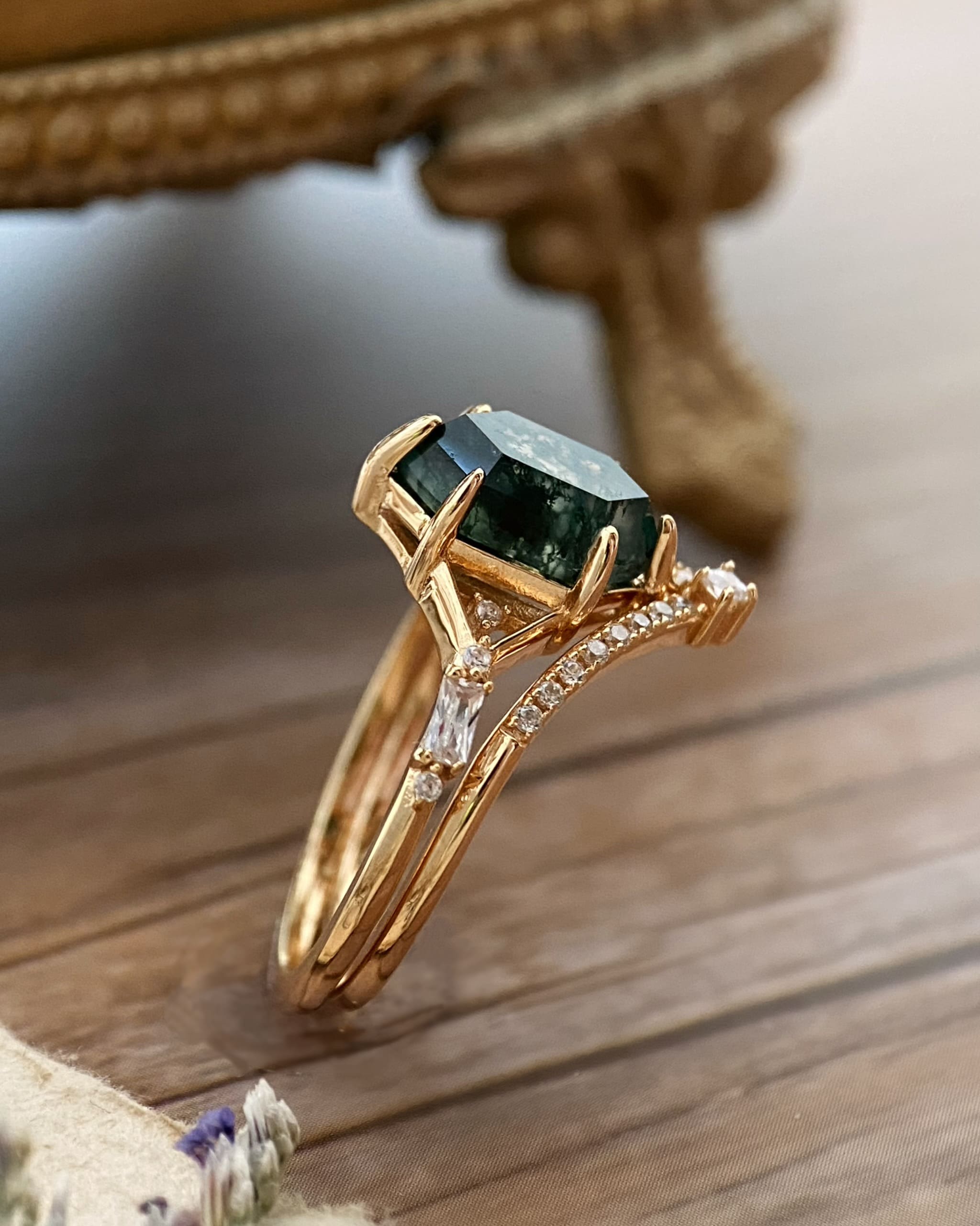【Voile éthéré】Bague de fiançailles unique en agate mousse naturelle, faite main, de forme ovale, 1,5 ct