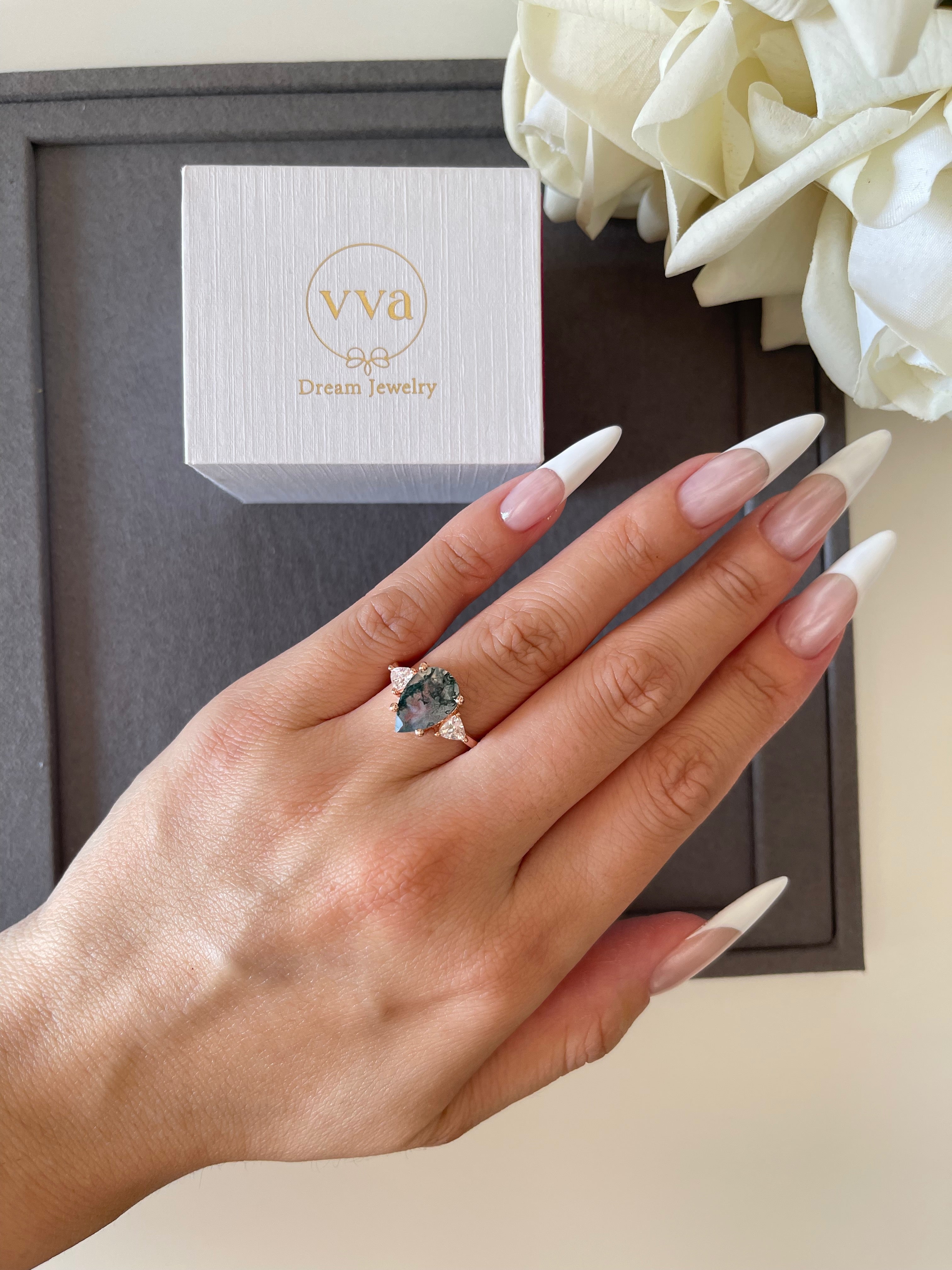 【NOISETTE】Bague de fiançailles unique en agate mousse naturelle, faite à la main, 3 carats, forme poire