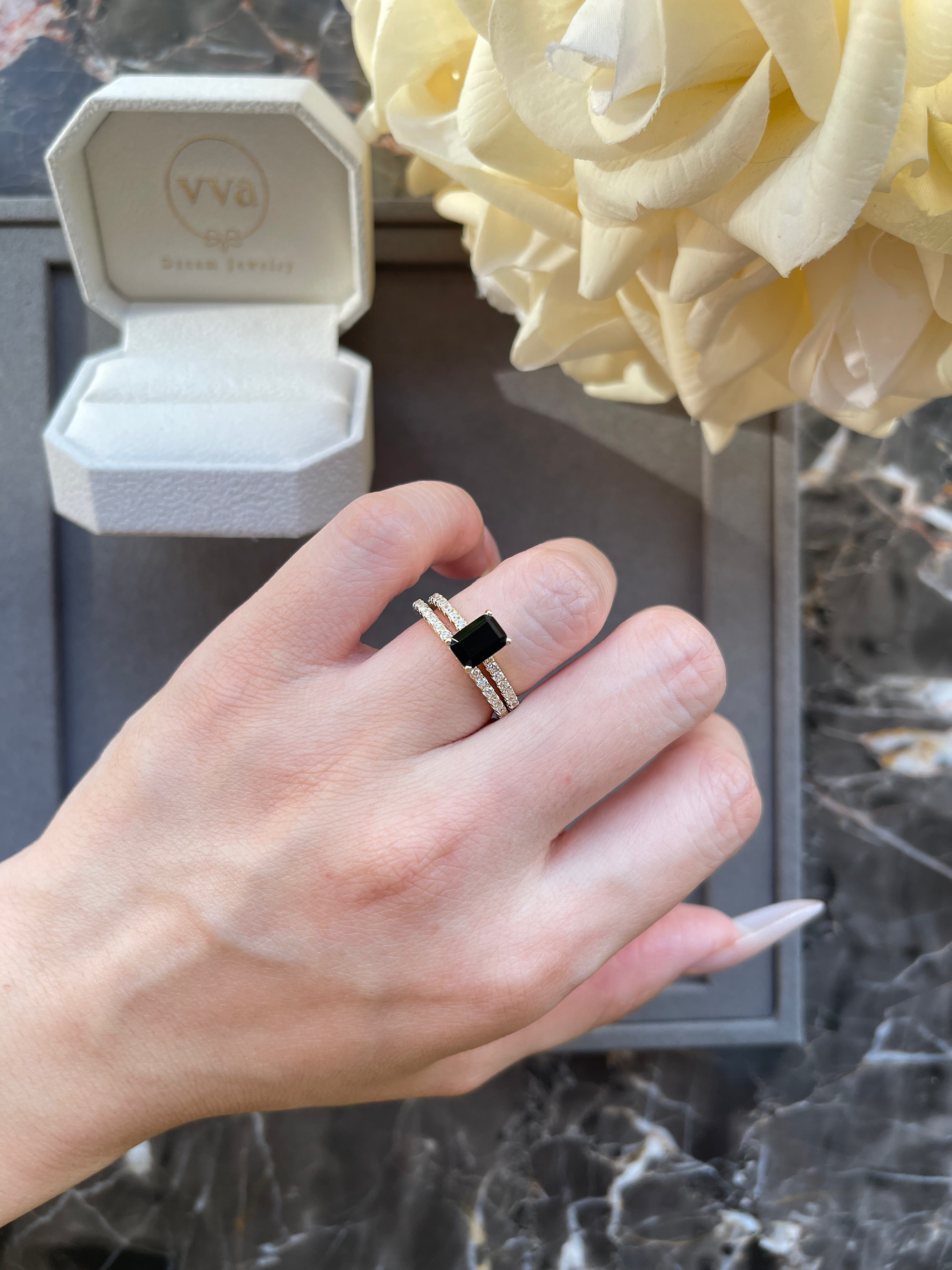【Onyx Summetry】Handmade Natural Black Onyx Engagement Ring 1ct Baguette Shape
