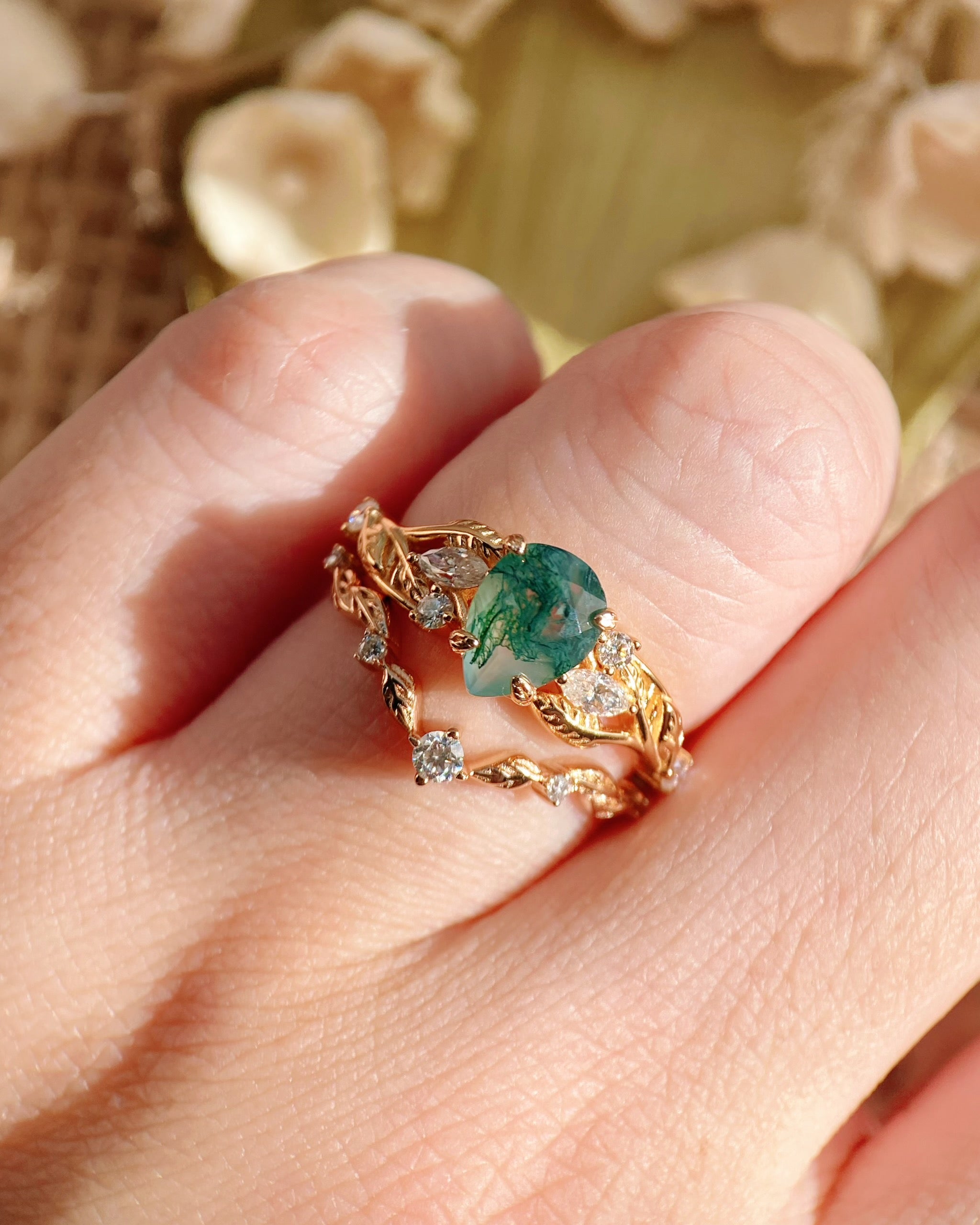 【Voile éthéré】Bague de fiançailles unique en agate mousse naturelle, faite main, de forme ovale, 1,5 ct