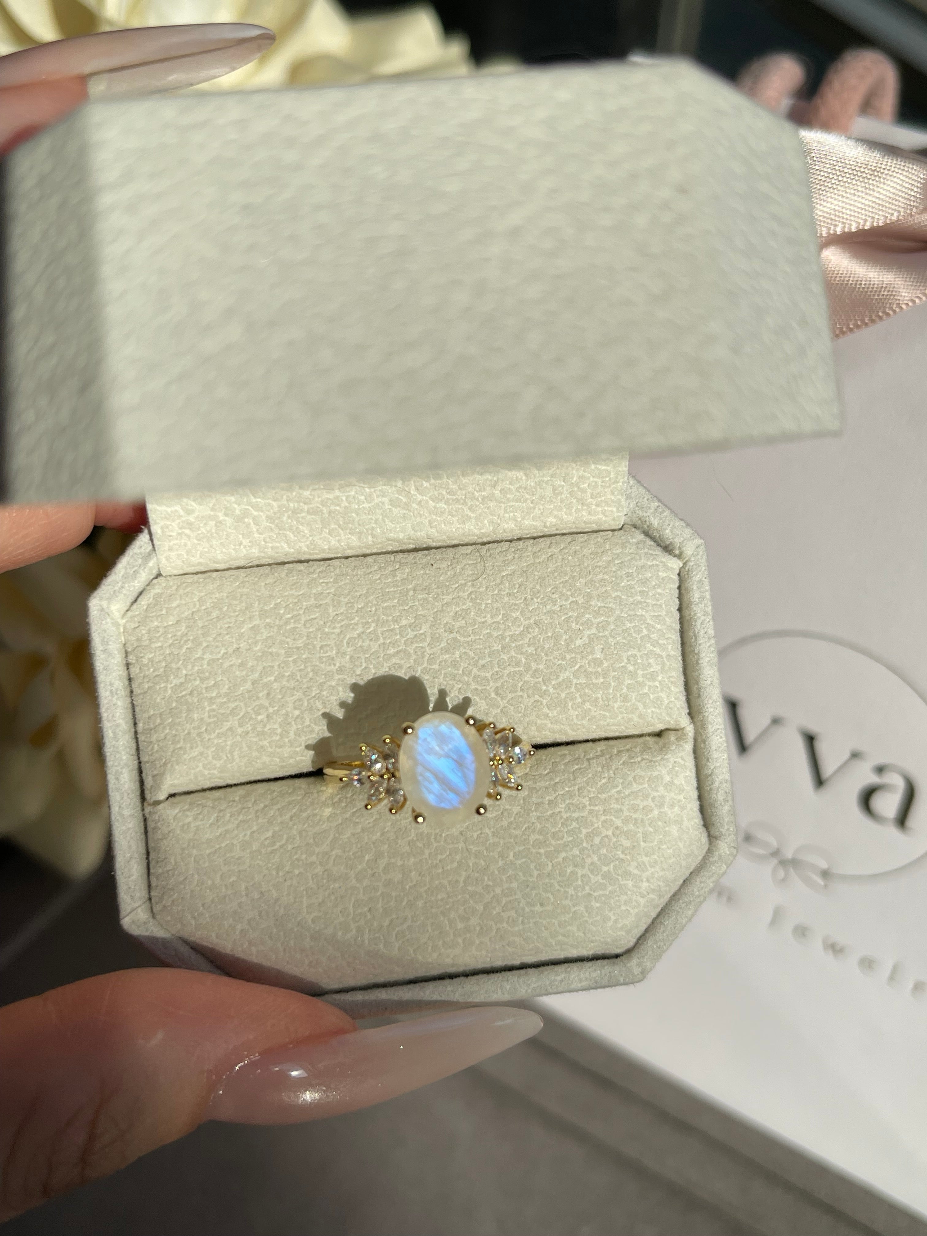 【CELESTE】Unique Handmade Natural Blue Moonstone Engagement Ring Oval Shape 3c