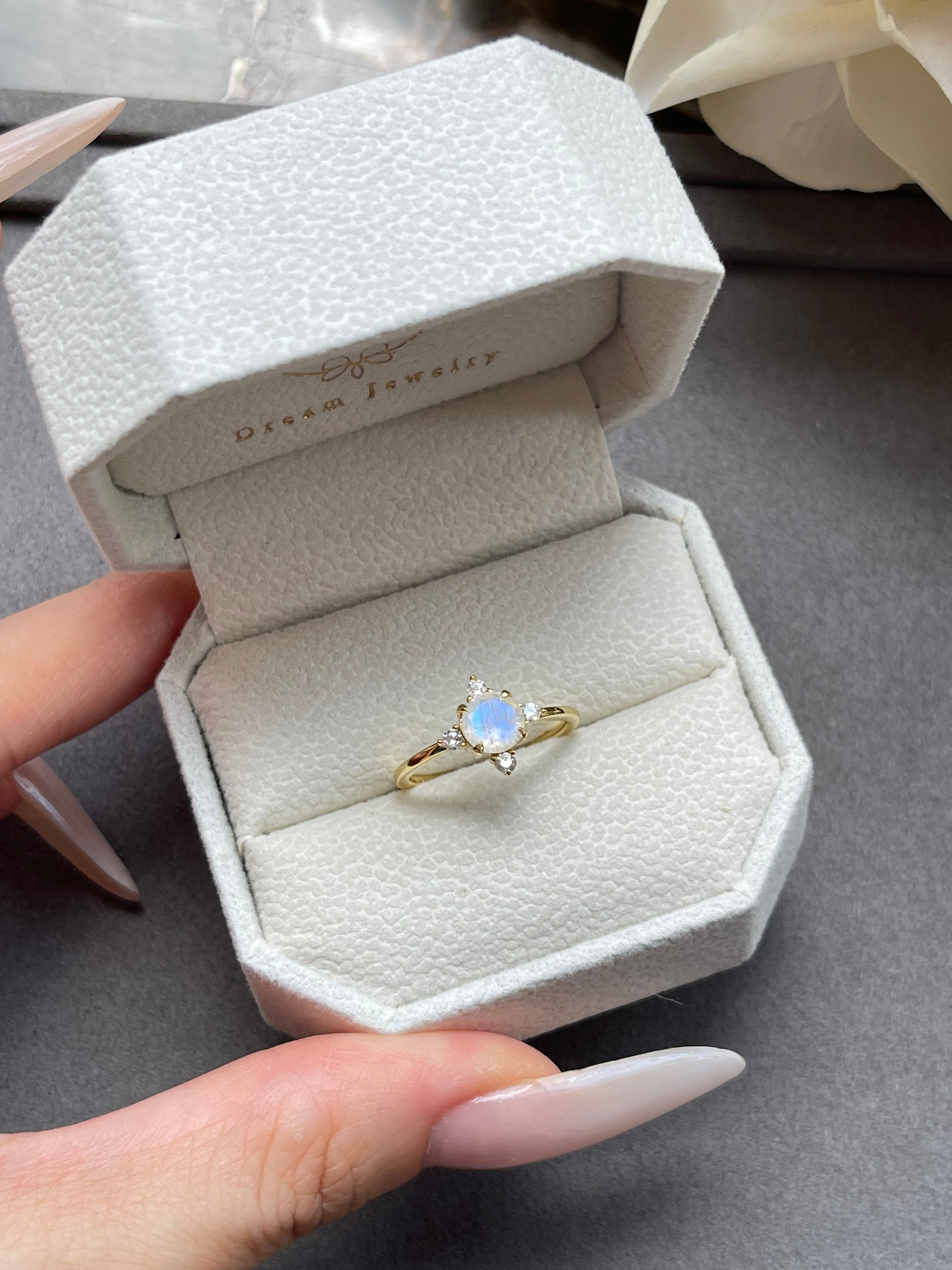 【ARIADNE】Unique Handmade Natural Blue Moonstone Engagement Ring Round Shape 0.8ct