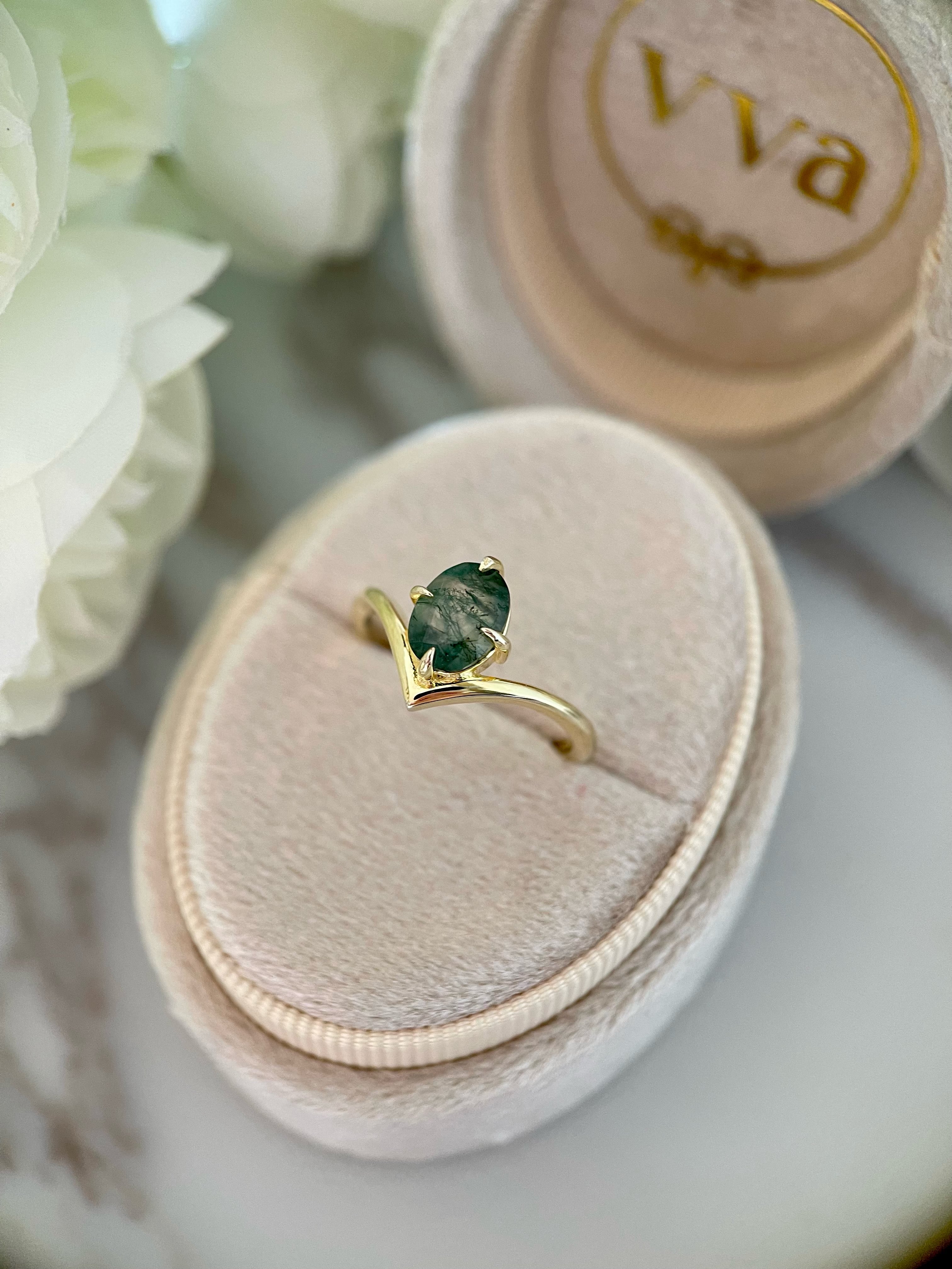 【JADE】Bague de fiançailles unique en agate mousse naturelle, faite à la main, de forme ovale, 1,5 carat