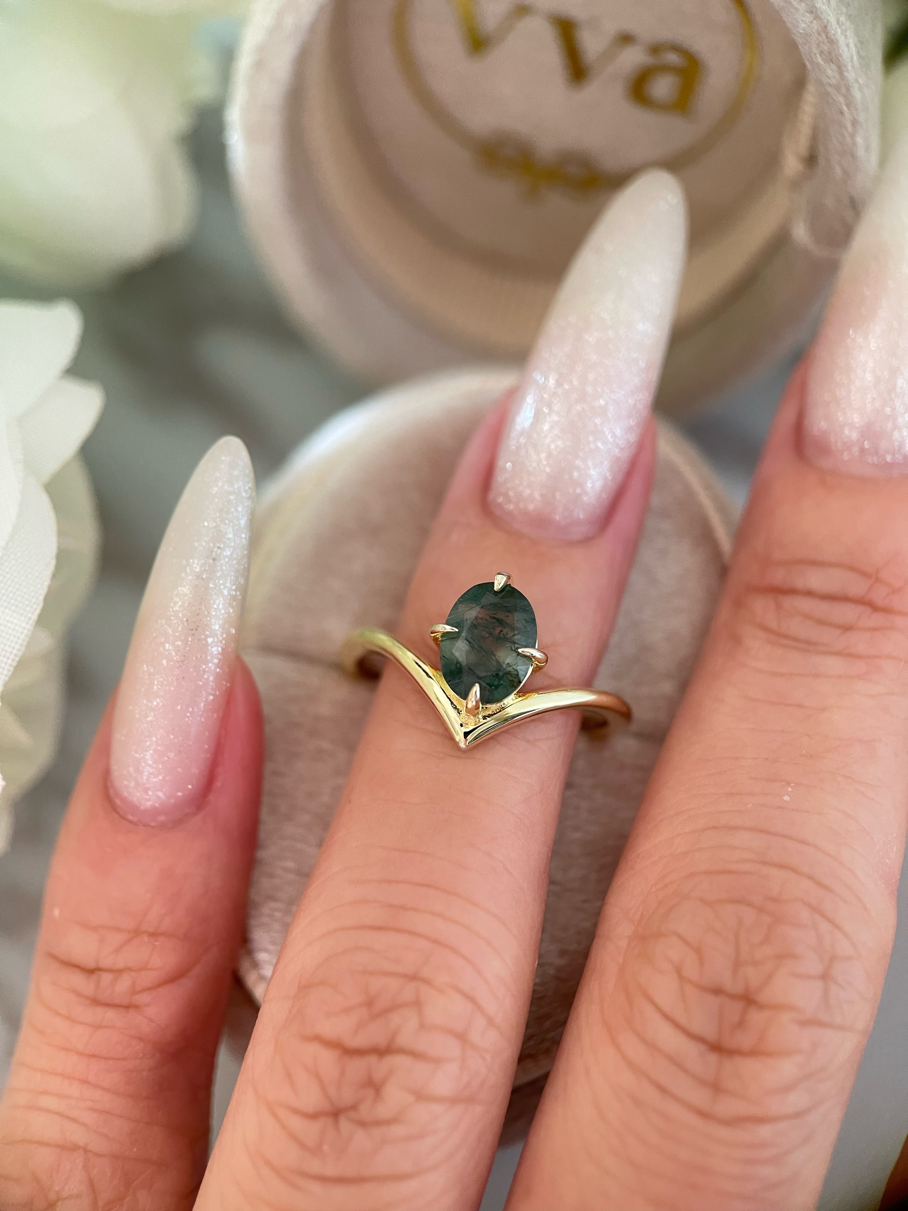 【JADE】Bague de fiançailles unique en agate mousse naturelle, faite à la main, de forme ovale, 1,5 carat