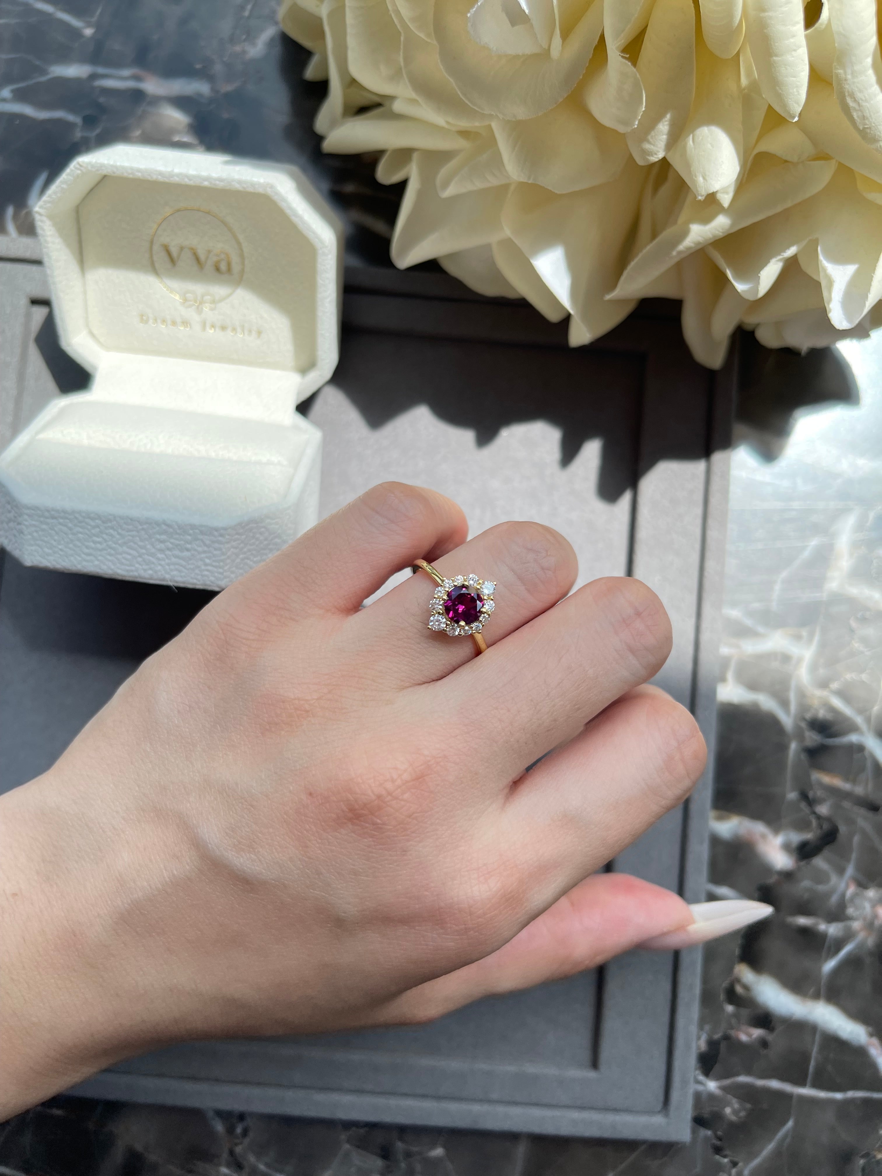 【Cerise】Handmade Natural Rhodolite Garnet Engagement Ring 0.8ct Round Shape