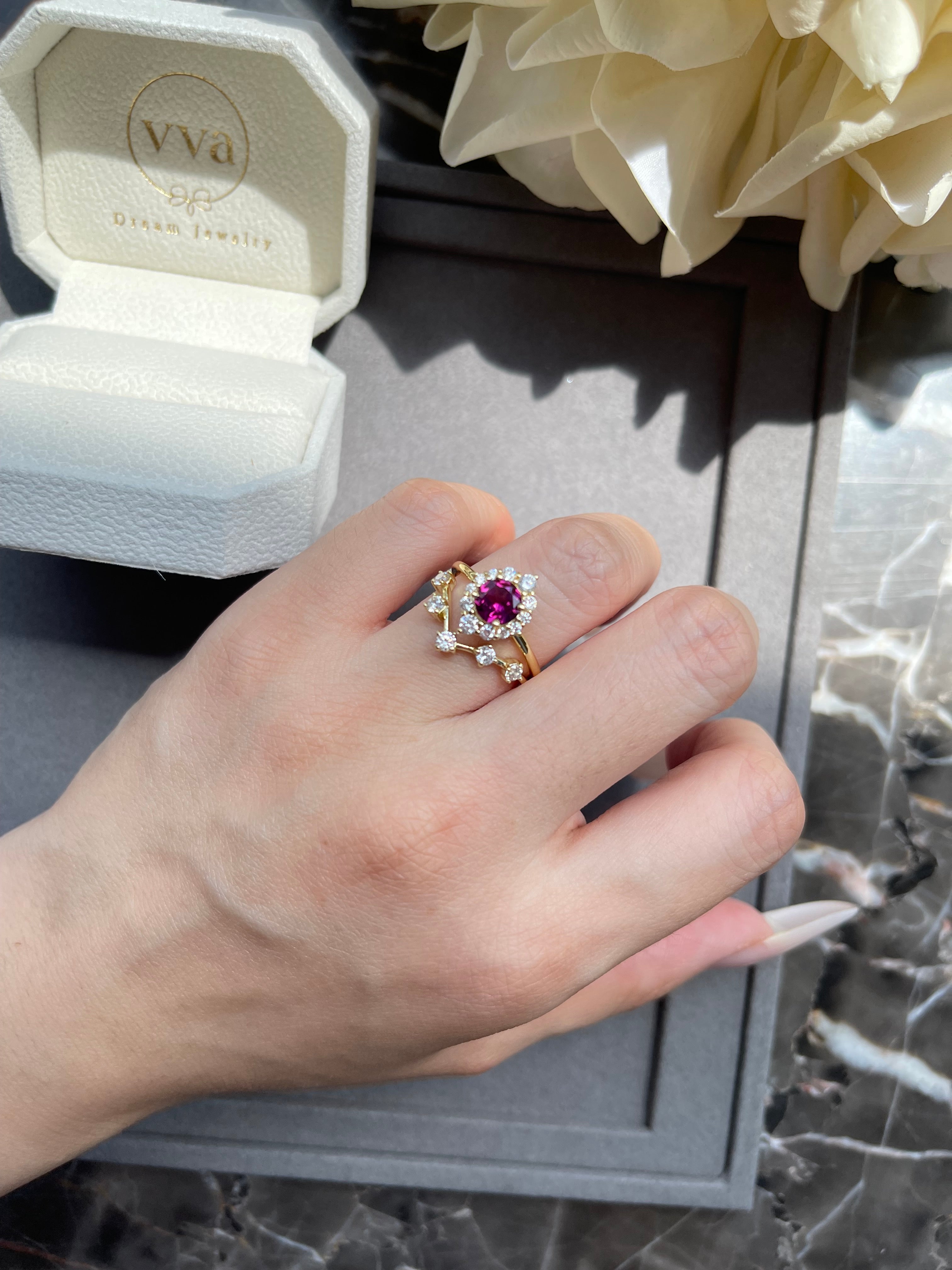 【Cerise】Handmade Natural Rhodolite Garnet Engagement Ring 0.8ct Round Shape