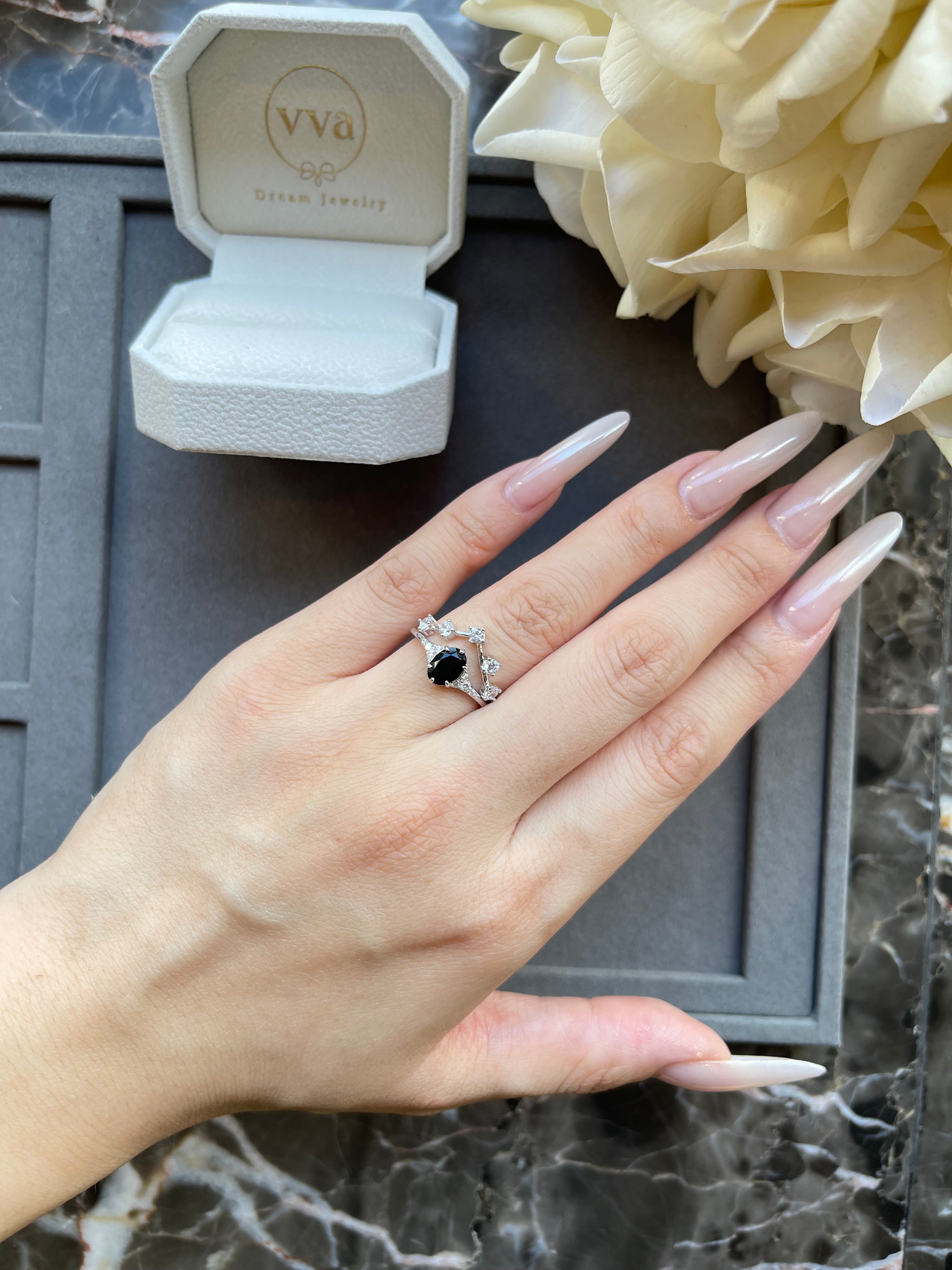 【Lyra】Handmade Natural Black Onyx Engagement Ring 0.75ct Oval Shape