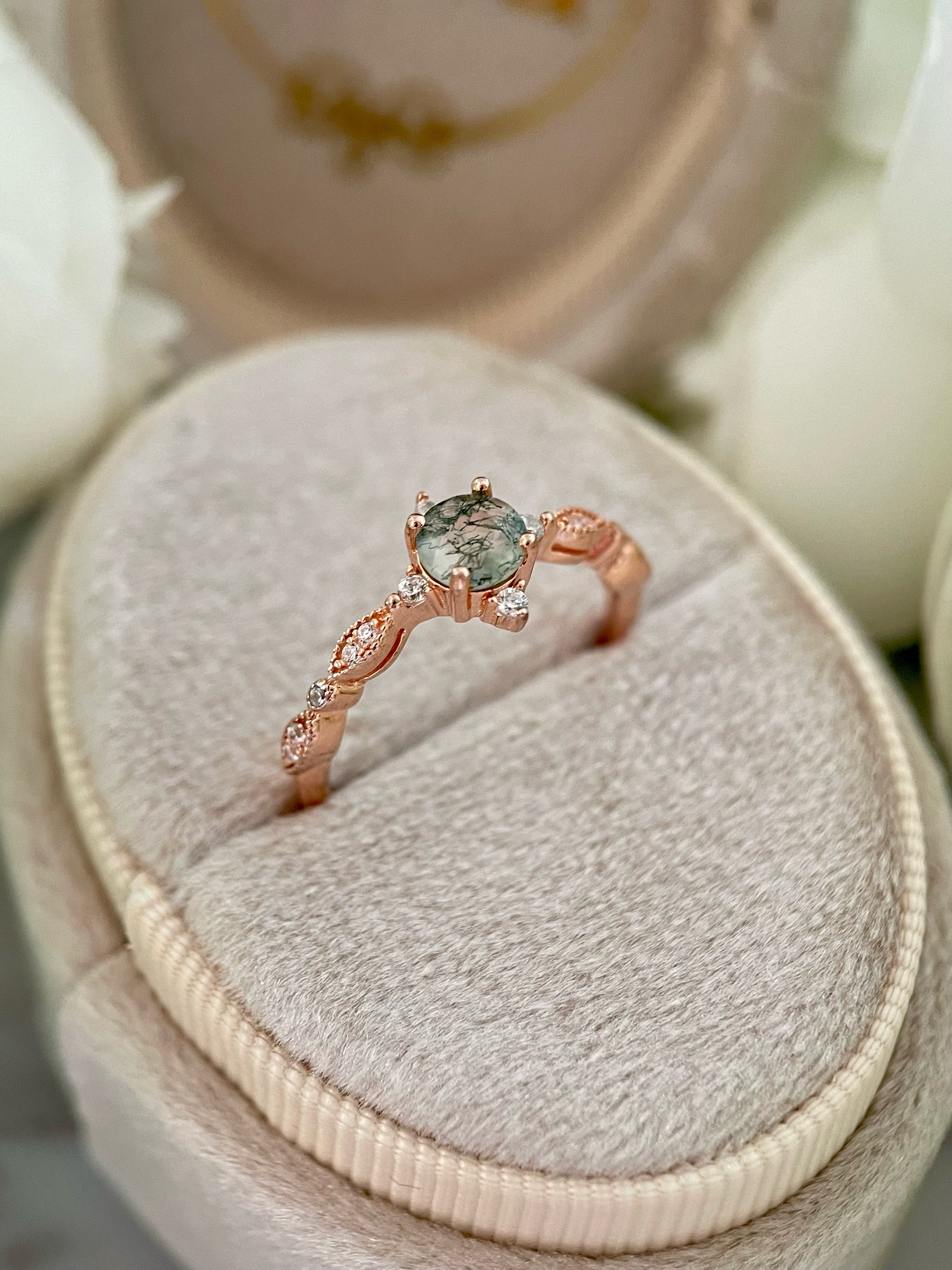 【Coralie】Bague de fiançailles unique, faite main, en agate mousse naturelle de 0,5 ct, forme ronde