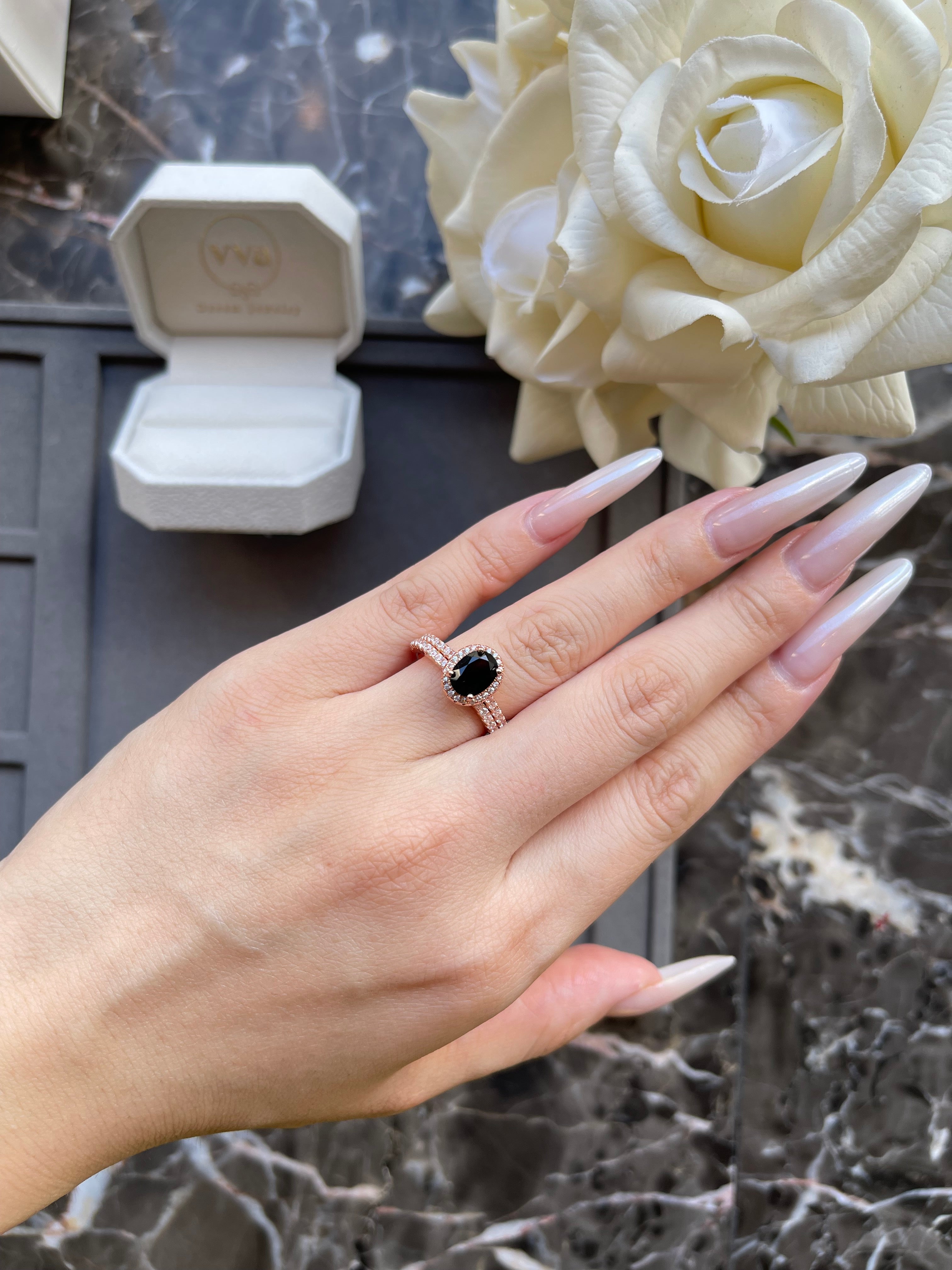 【Onyx Nocturne】Handmade Natural Black Onyx Engagement Ring 1.5ct Oval Shape