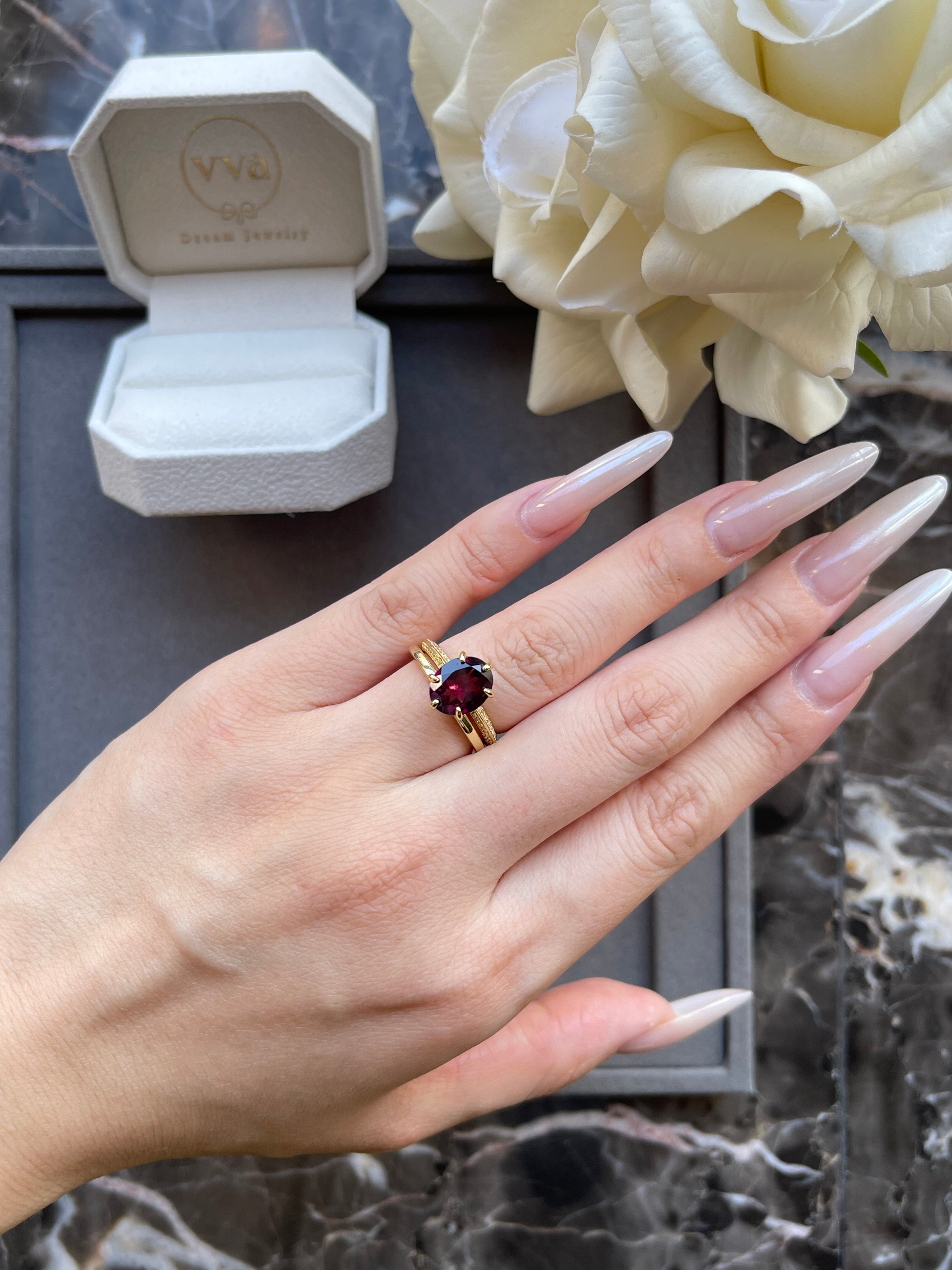 【Rubaiyat】Unique Handmade Natural Rhodolite Garnet Engagement Ring Set Oval Shape