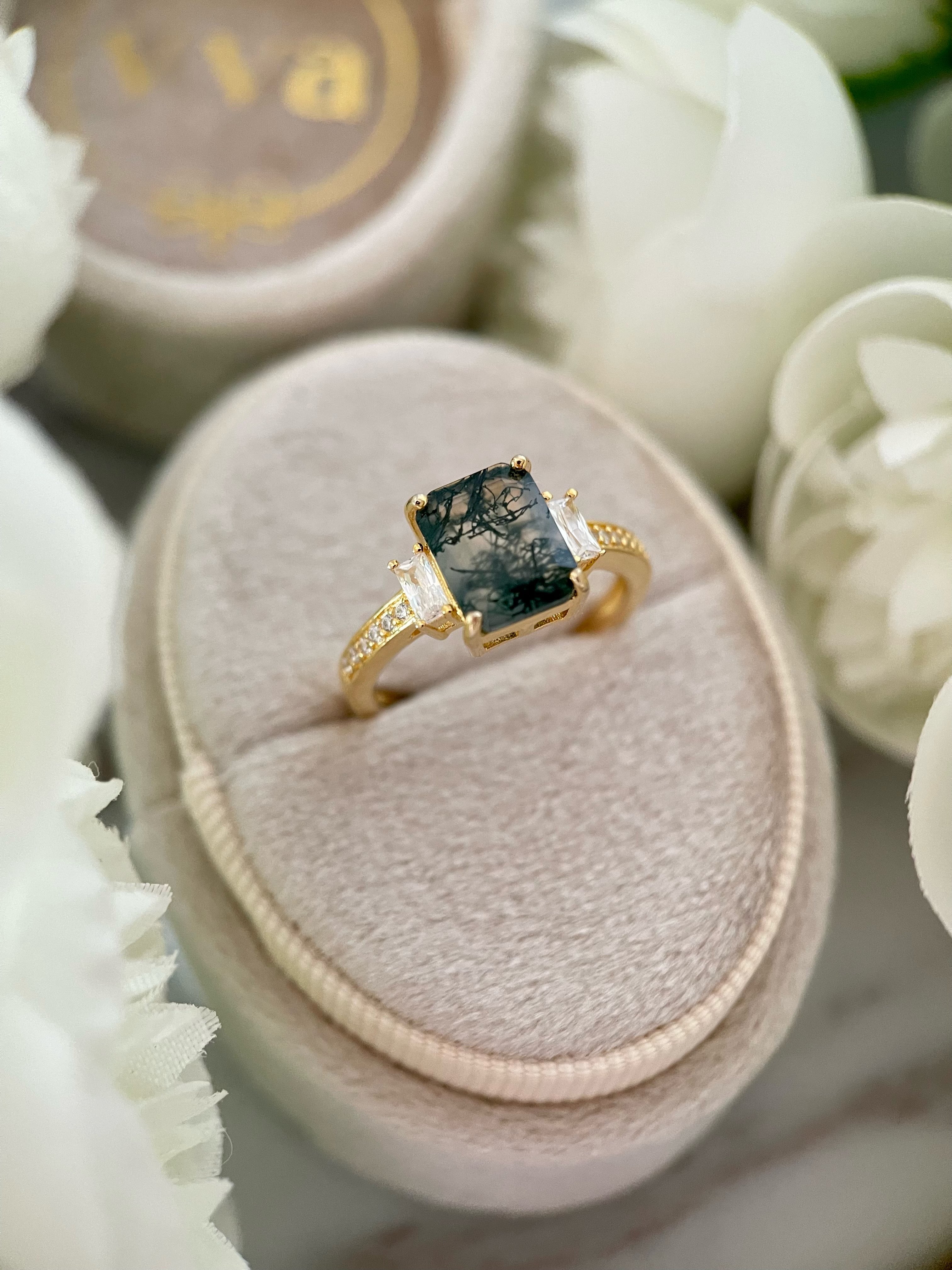 【Callista】Bague de fiançailles unique en agate mousse naturelle faite à la main, 2,5 ct, forme coussin