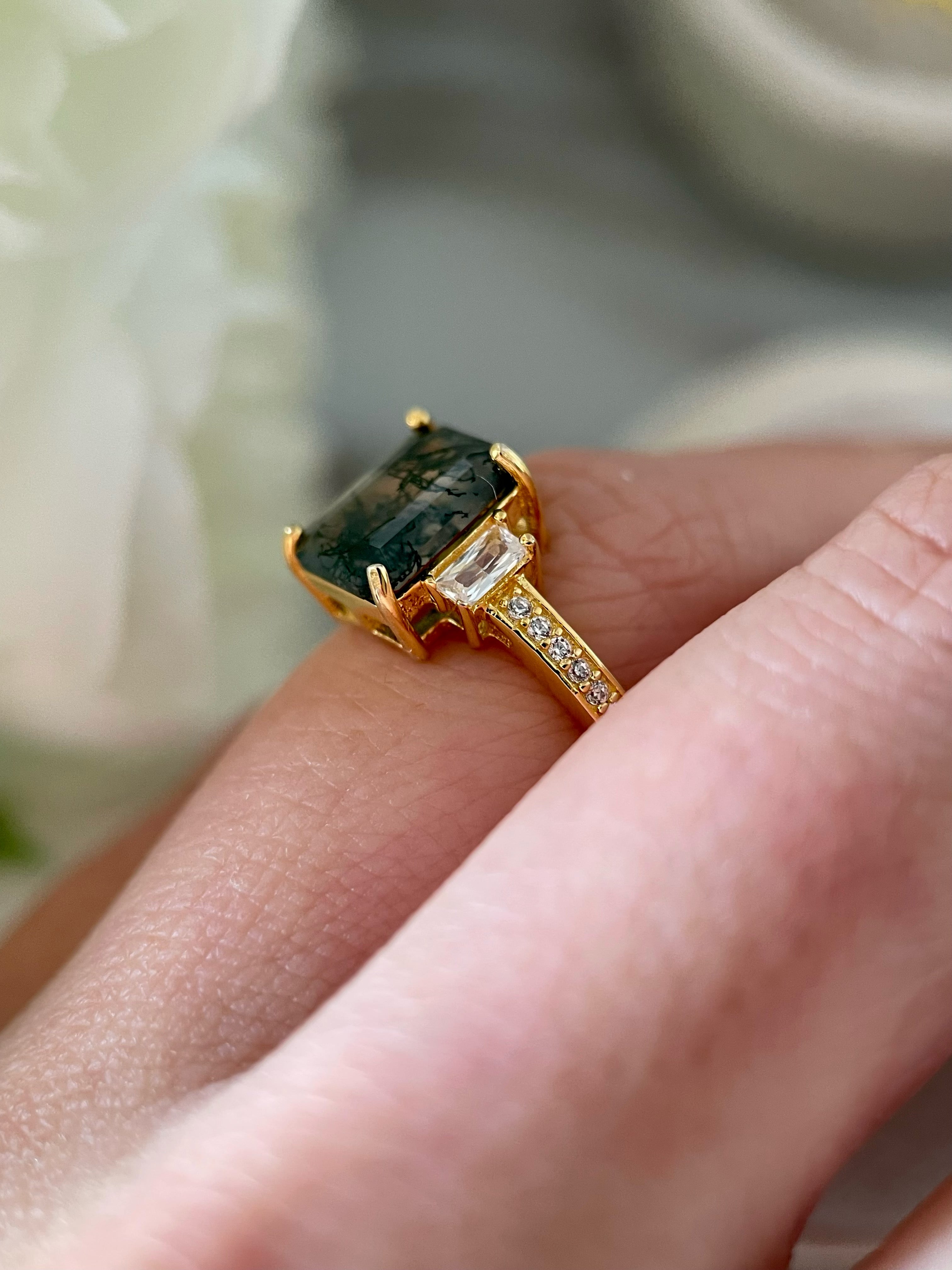 【Callista】Bague de fiançailles unique en agate mousse naturelle faite à la main, 2,5 ct, forme coussin
