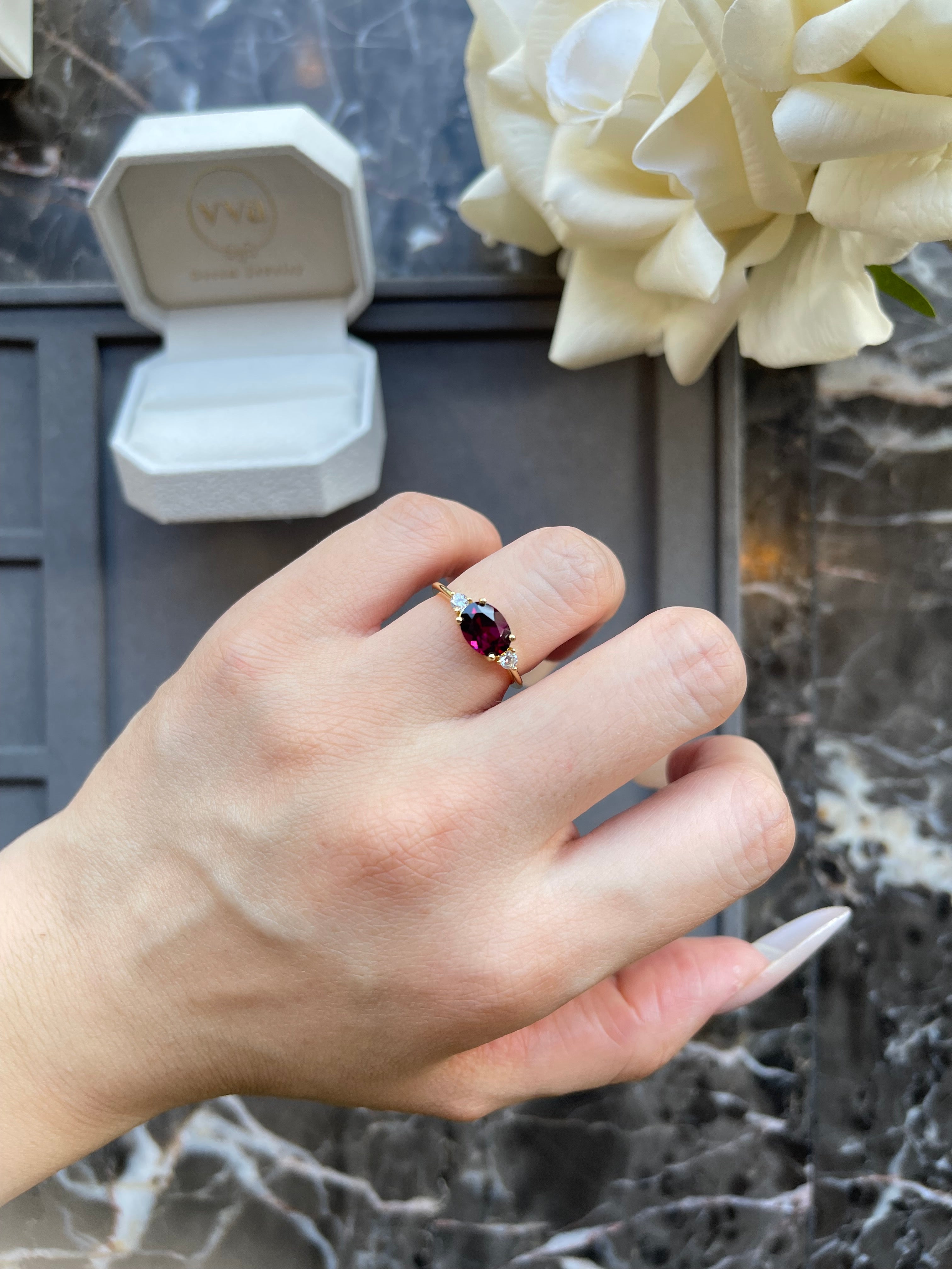 【Rubicund Ember】Unique Handmade Natural Rhodolite Garnet Engagement Ring 1.5ct Oval Cut