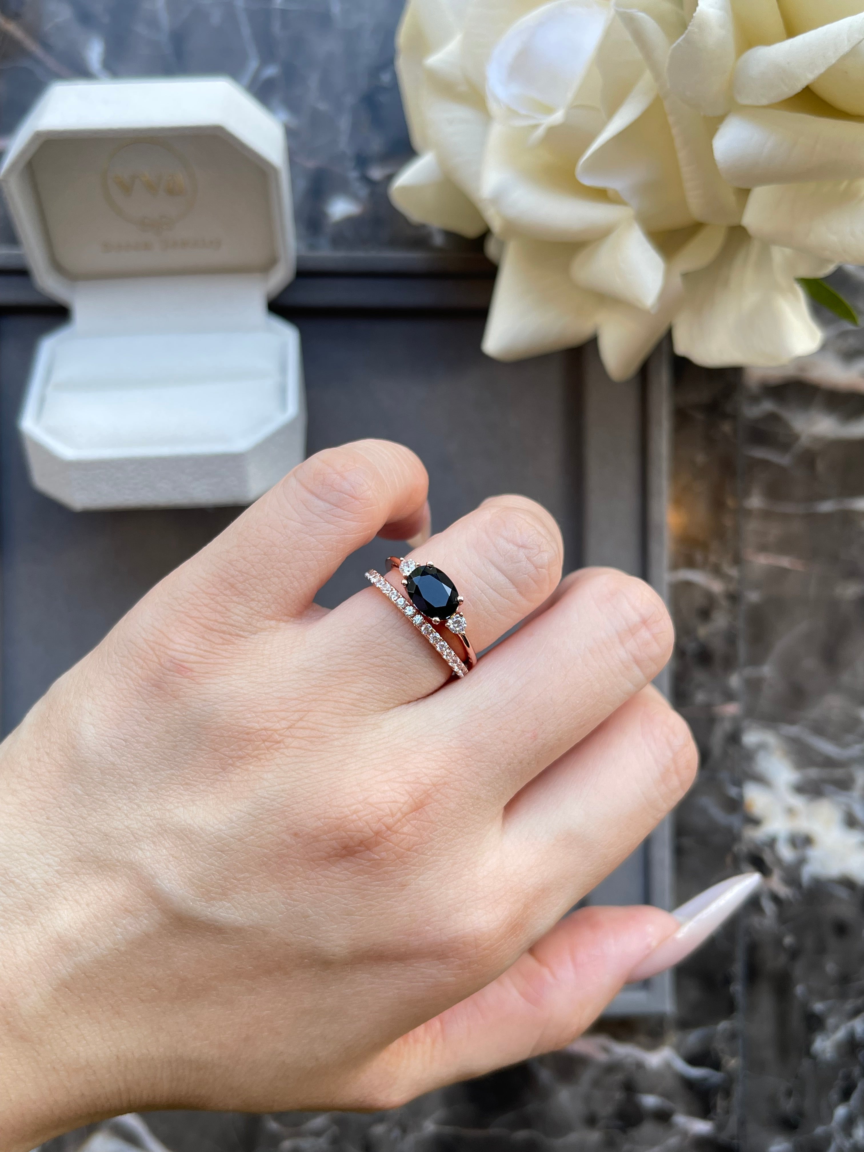 【Ensemble Onyx Vertex】Ensemble de 2 bagues de fiançailles ovales en onyx noir naturel fait main, 1,5 ct