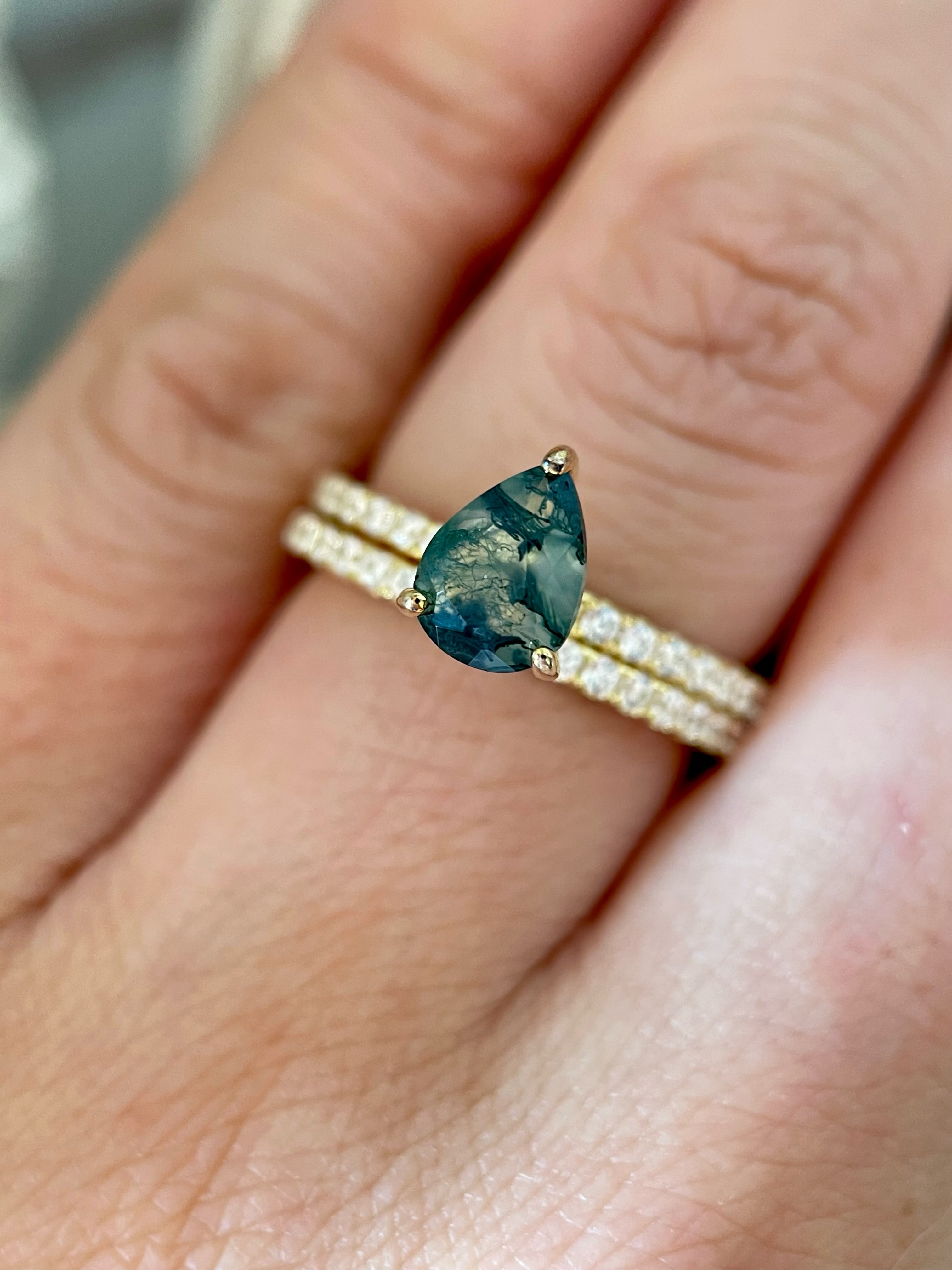 【Naiad Set】Unique Handmade Natural Moss Agate Engagement Ring Set 2pcs 0.8ct Pear Shape