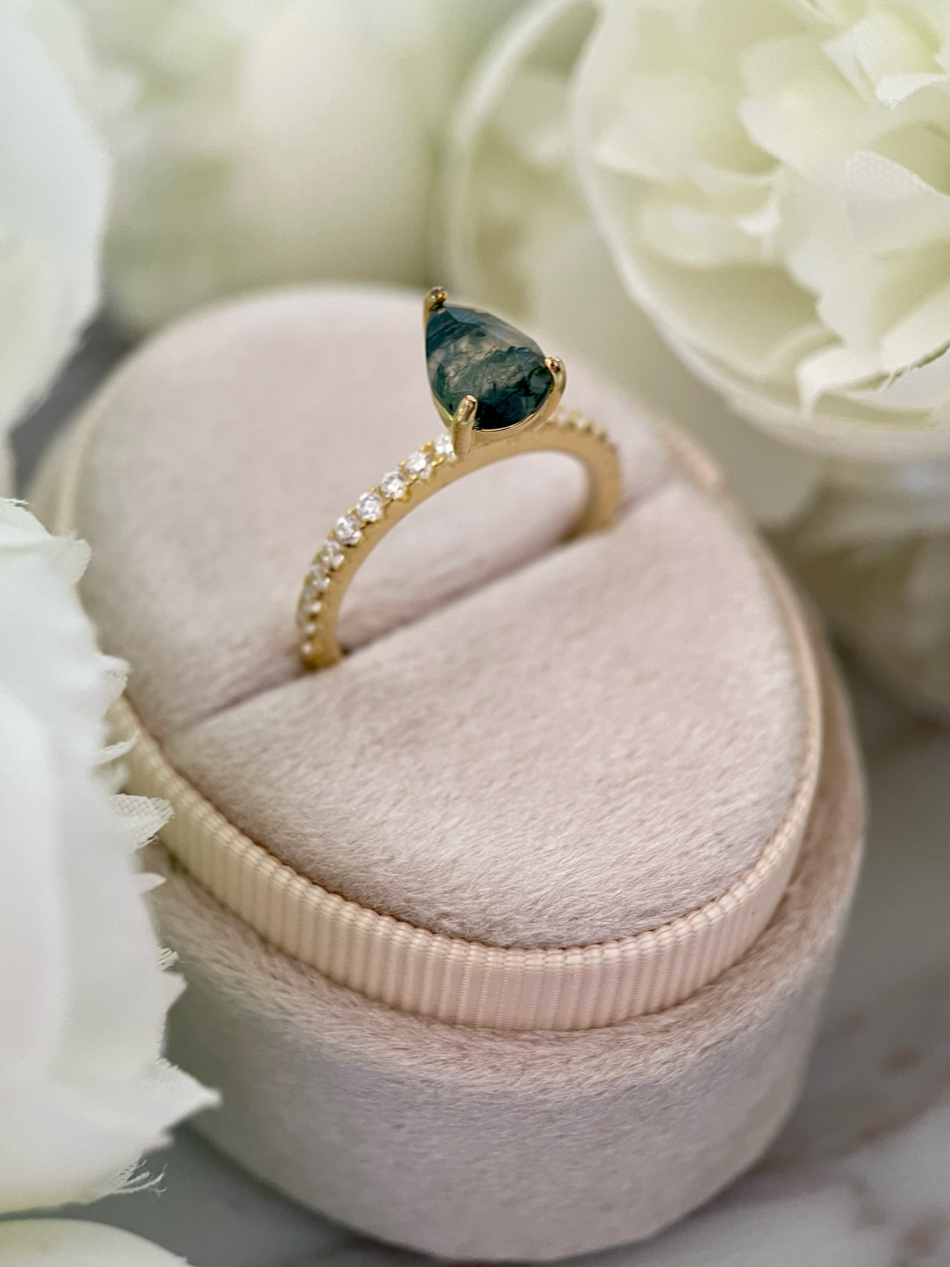 【Naiad】Unique Handmade Natural Moss Agate Engagement Ring 0.8ct Pear Cut