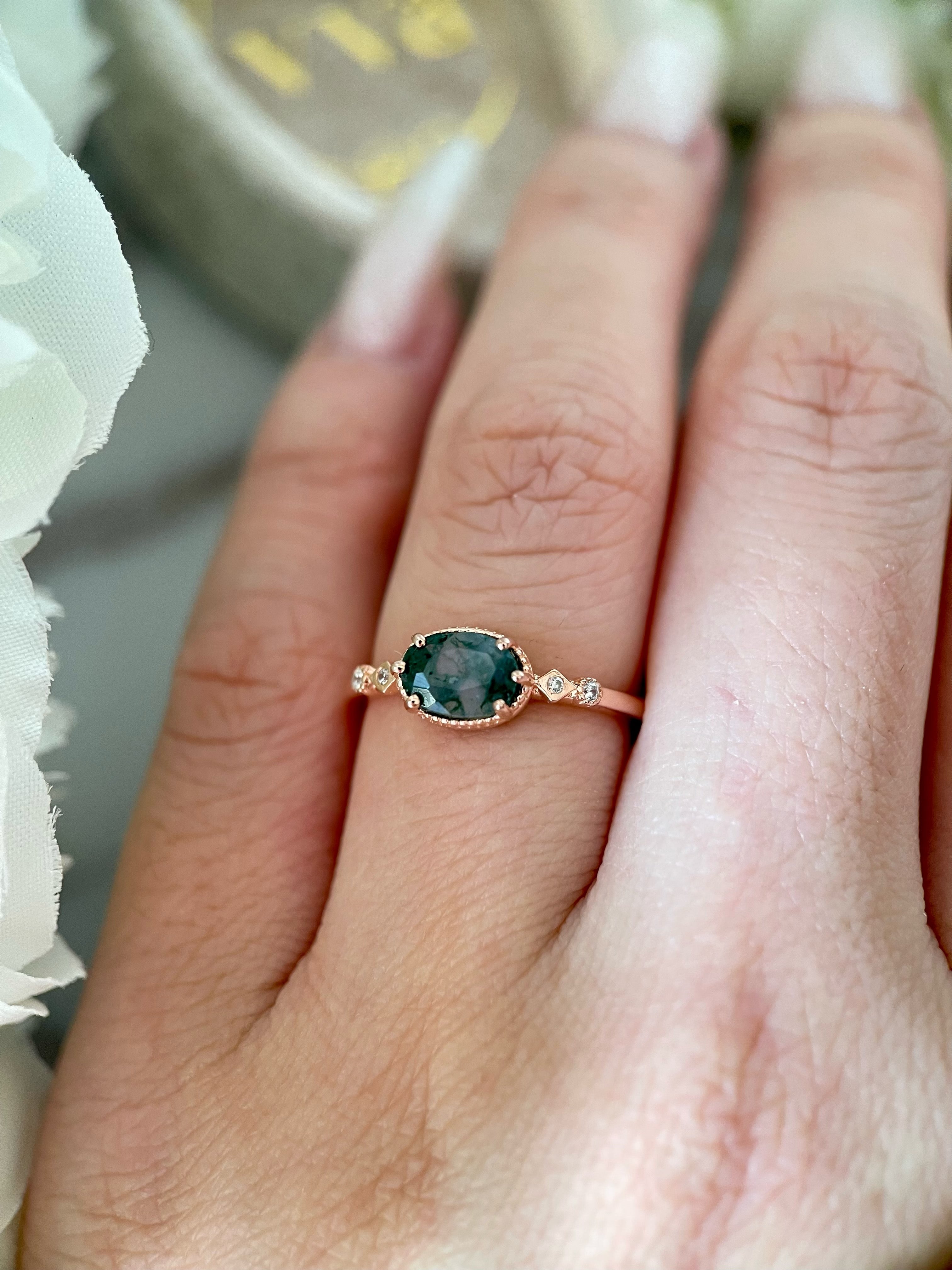 【The Still Pond】Unique Handmade Natural Moss Agate Engagement Ring 0.75ct Oval Cut