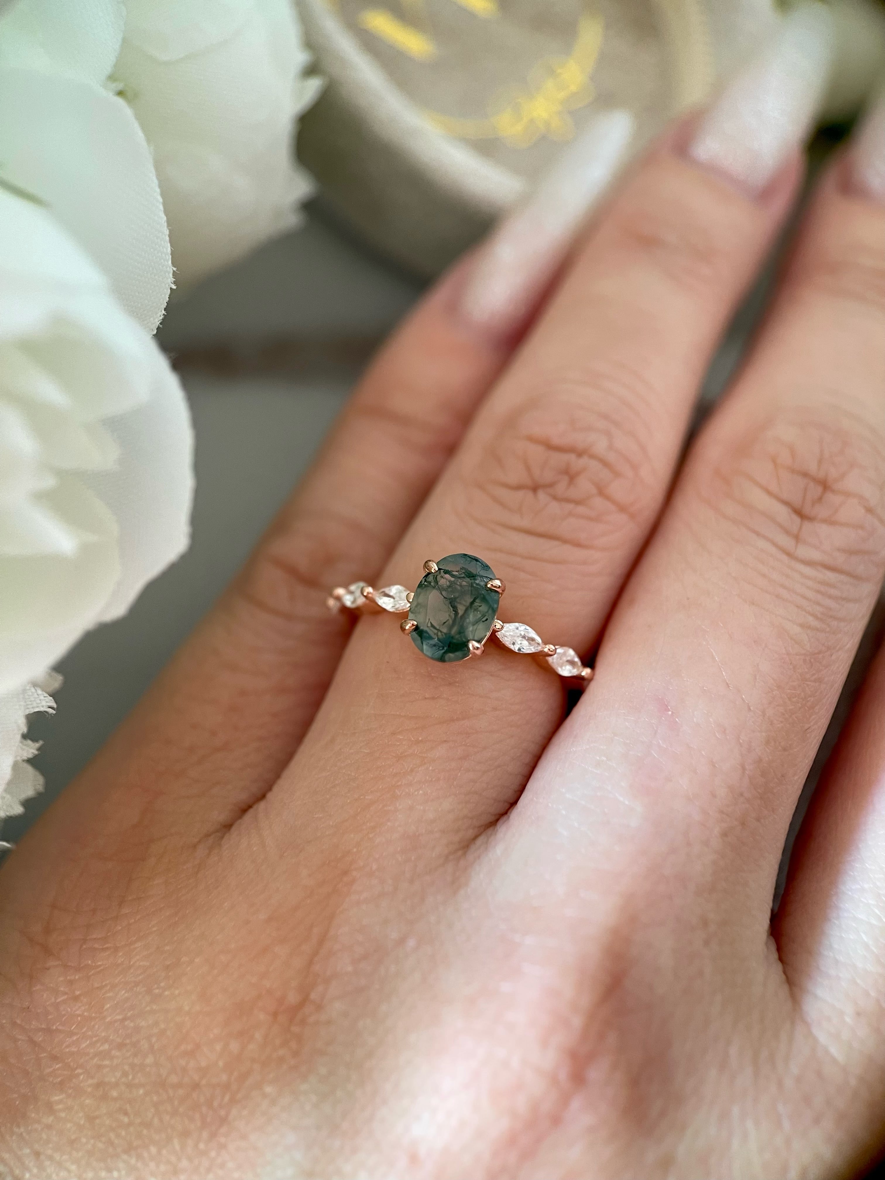 【Greenwood】Bague de fiançailles unique en agate mousse naturelle faite à la main, 1,5 ct, forme ovale