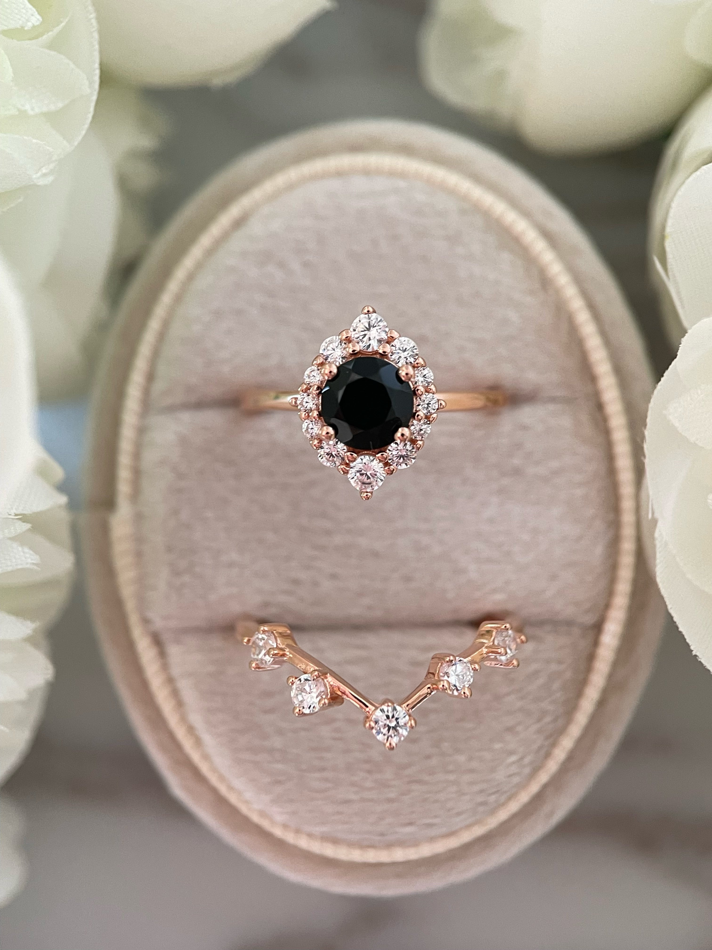 【Ensemble Isolde】Ensemble unique de bagues de fiançailles artisanales en onyx noir naturel, 2 pièces, 0,8 ct, forme ronde