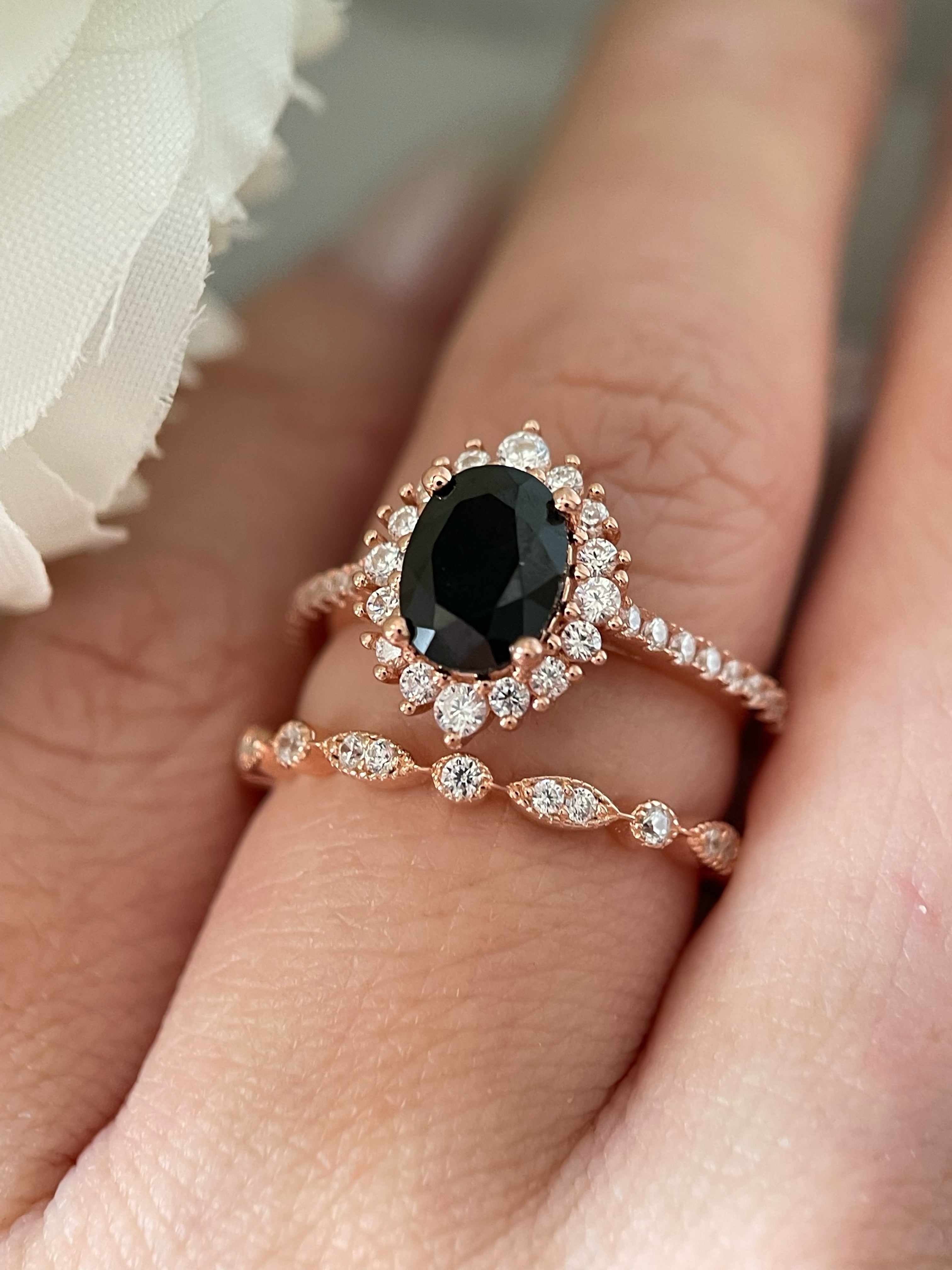 【Ensemble Vespera】Ensemble de 2 bagues de fiançailles ovales en onyx noir naturel fait main (1,5 ct).