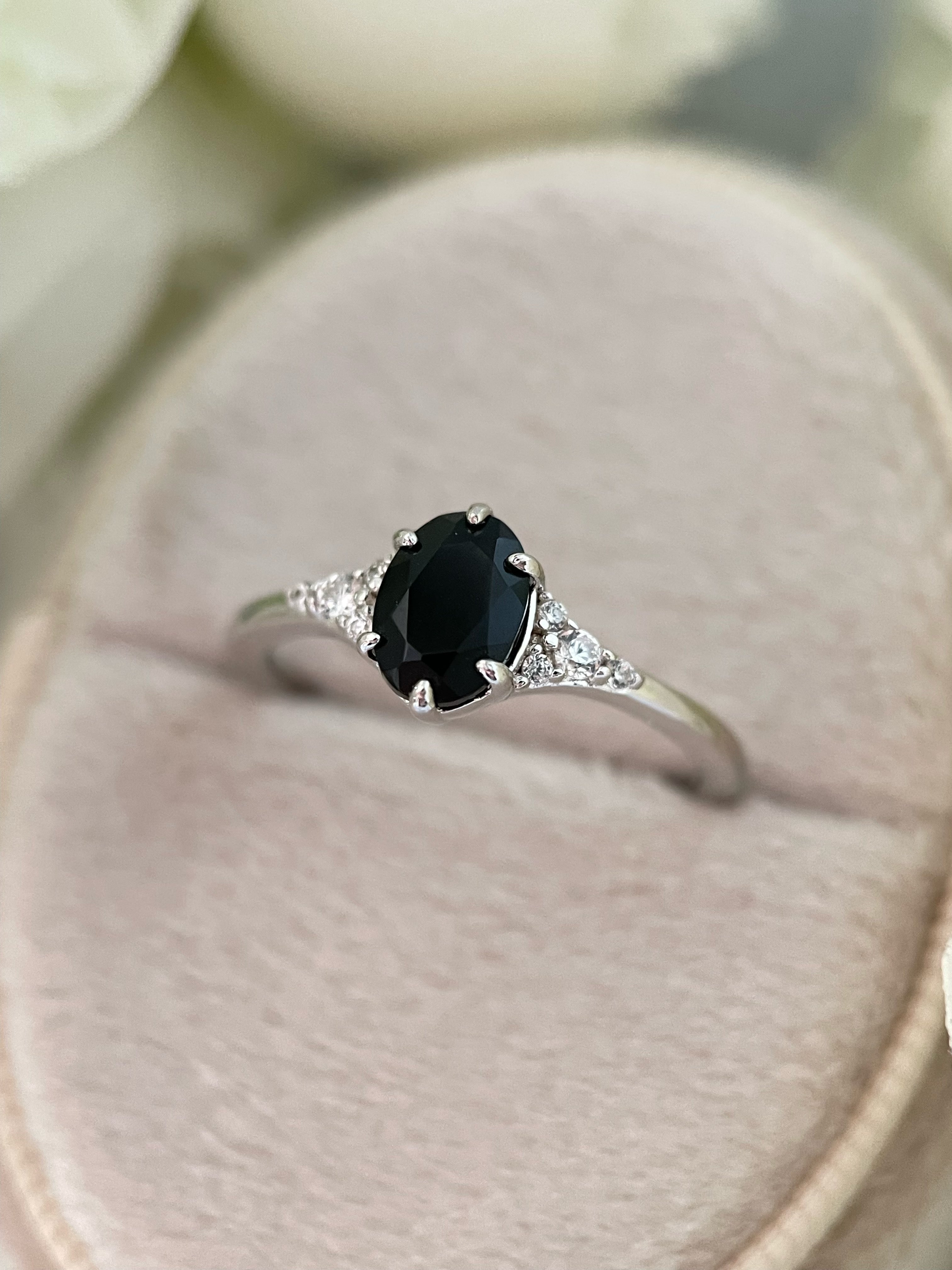 【Lyra】Handmade Natural Black Onyx Engagement Ring 0.75ct Oval Cut