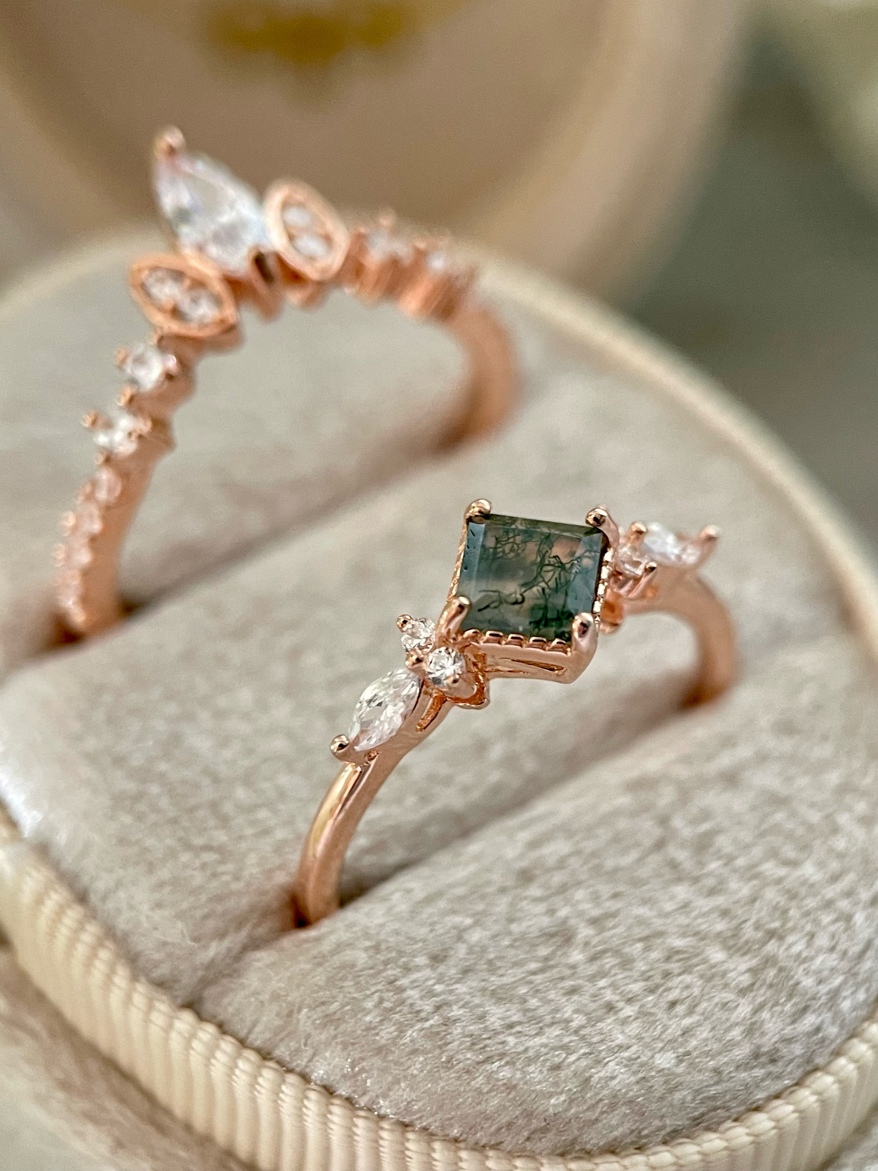 【ENSEMBLE GAIA】Ensemble de 2 bagues de fiançailles uniques, faites à la main, en agate mousse naturelle de 0,75 ct, forme princesse