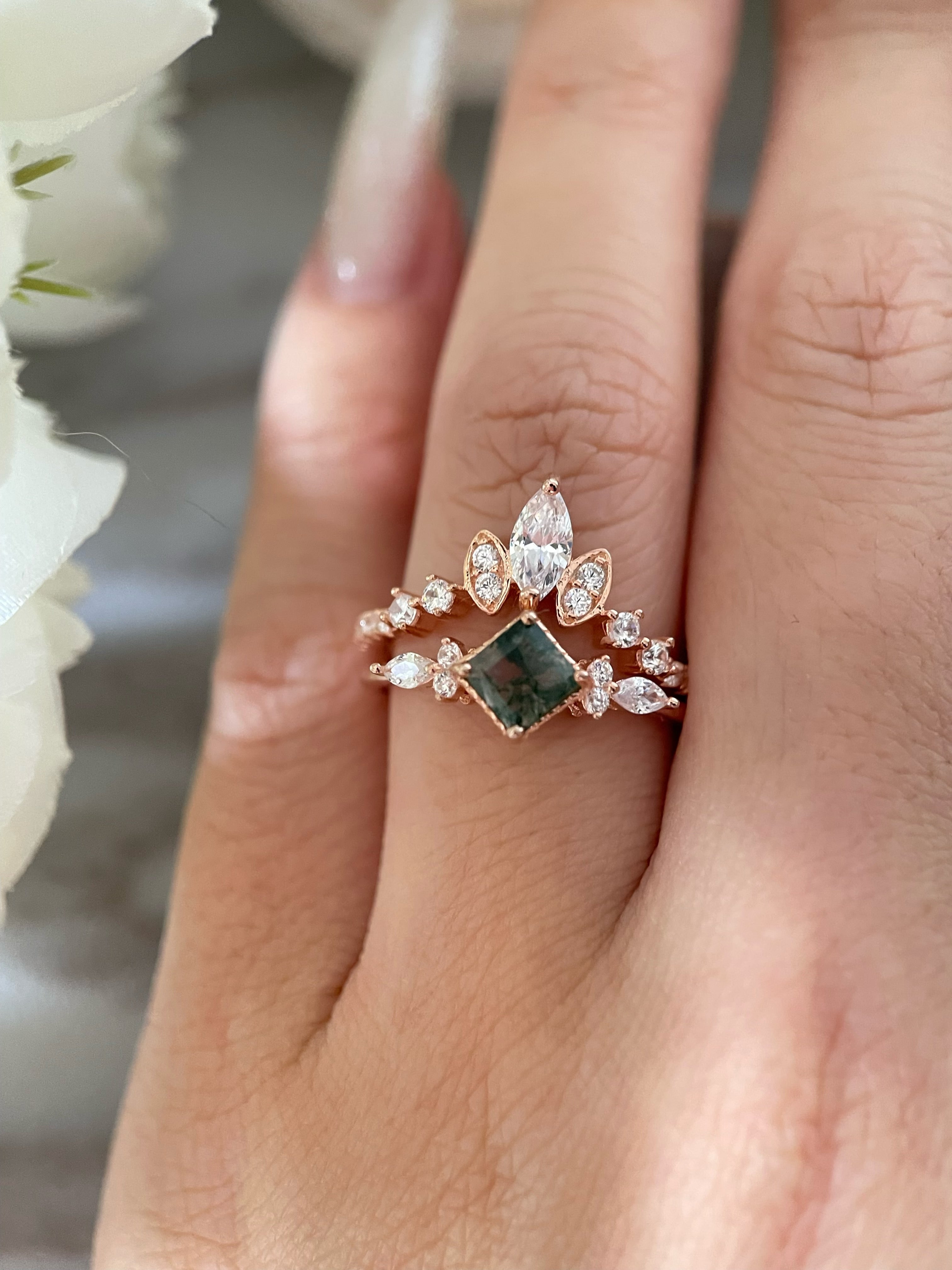 【ENSEMBLE GAIA】Ensemble de 2 bagues de fiançailles uniques, faites à la main, en agate mousse naturelle de 0,75 ct, forme princesse