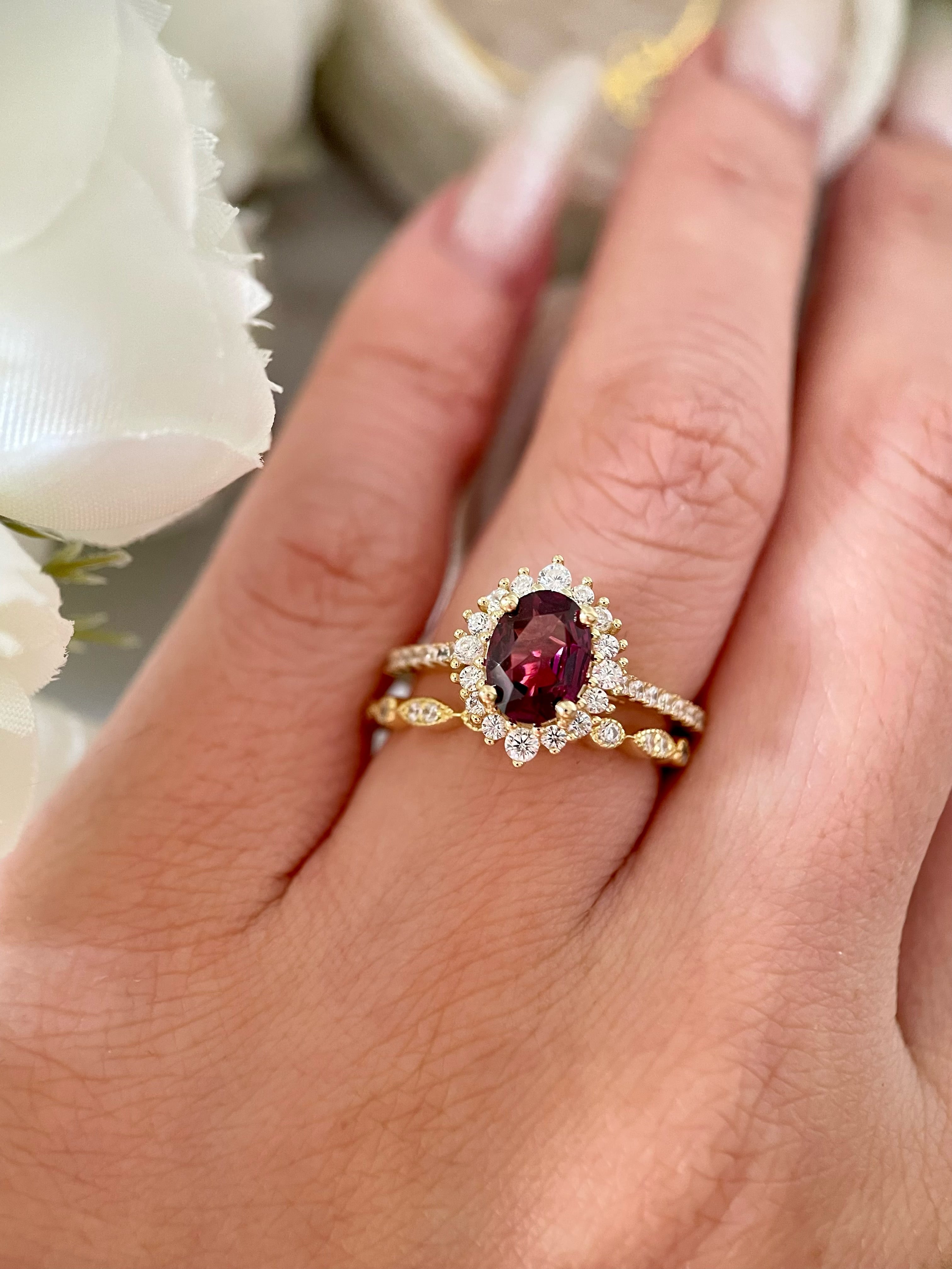 【Ensemble Valencia】 Bague de fiançailles artisanale en grenat rhodolite naturel, 2 pièces, 1,5 ct, forme ovale