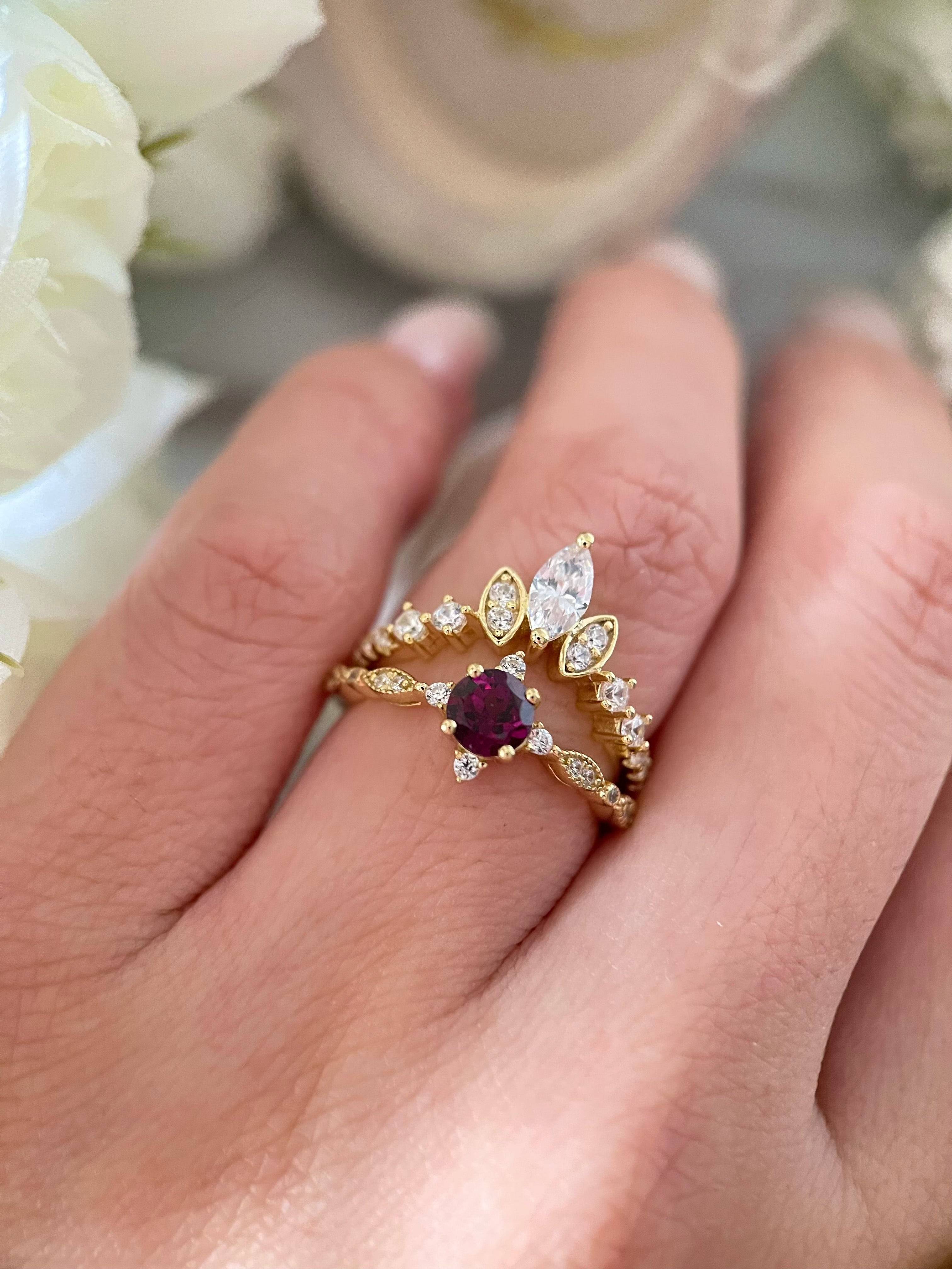 【Valoria Set】Handmade Natural Rhodolite Garnet Engagement Ring Set 2pcs 0.5ct Round Cut