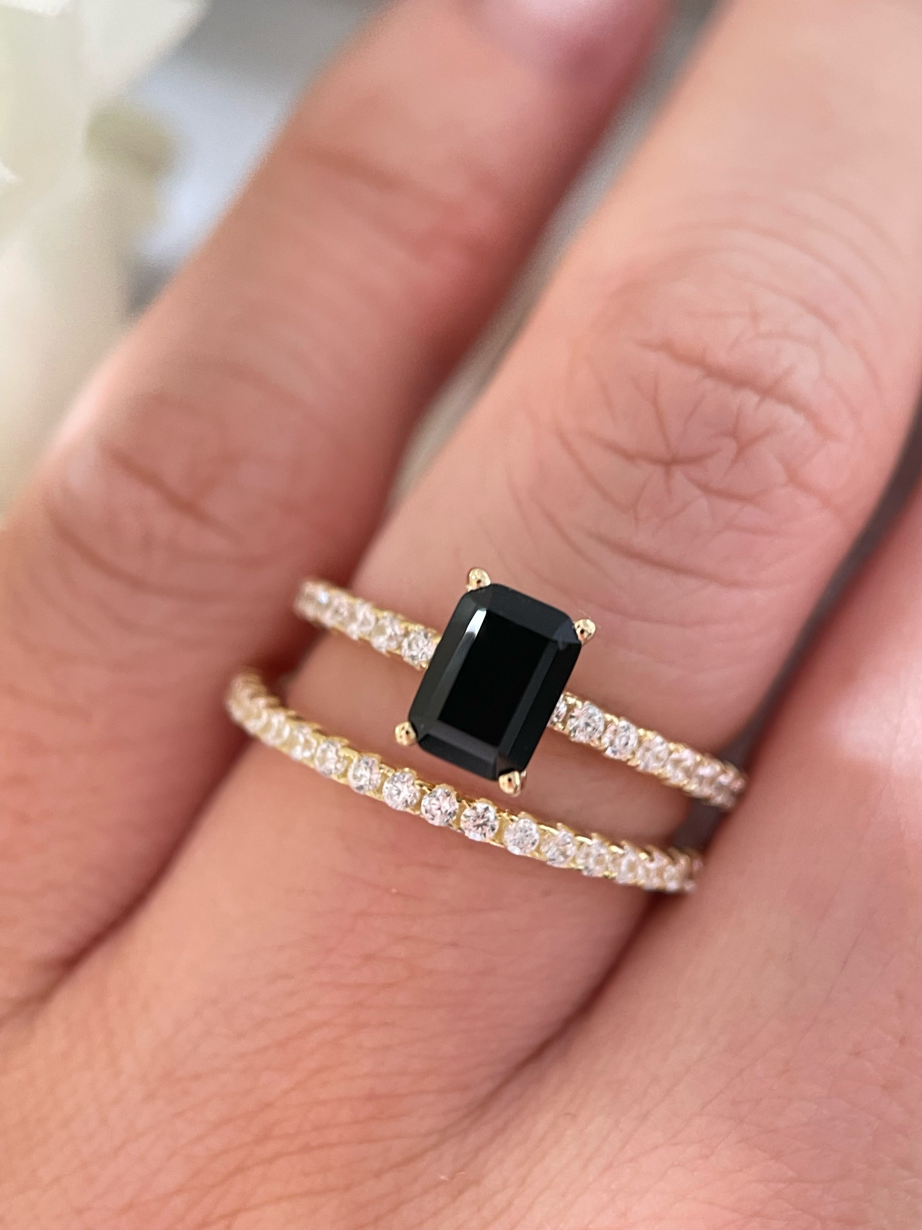 【Ensemble Onyx Summetry】Ensemble de 2 bagues de fiançailles en onyx noir naturel, taillées en baguette, 1 carat, faites à la main