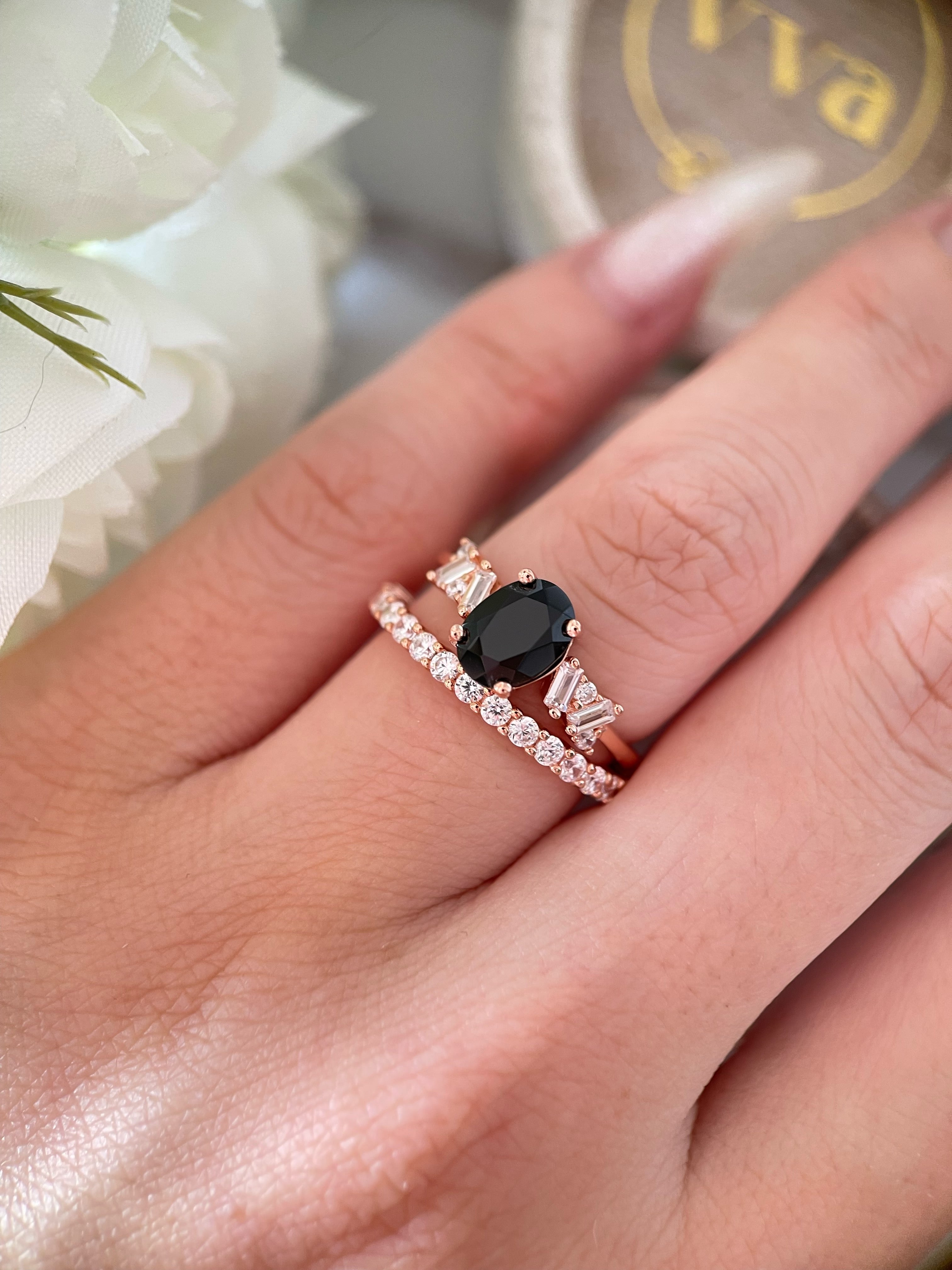 【Ensemble Eclipsa】Ensemble de 2 bagues de fiançailles ovales en onyx noir naturel fait main (1,5 ct).