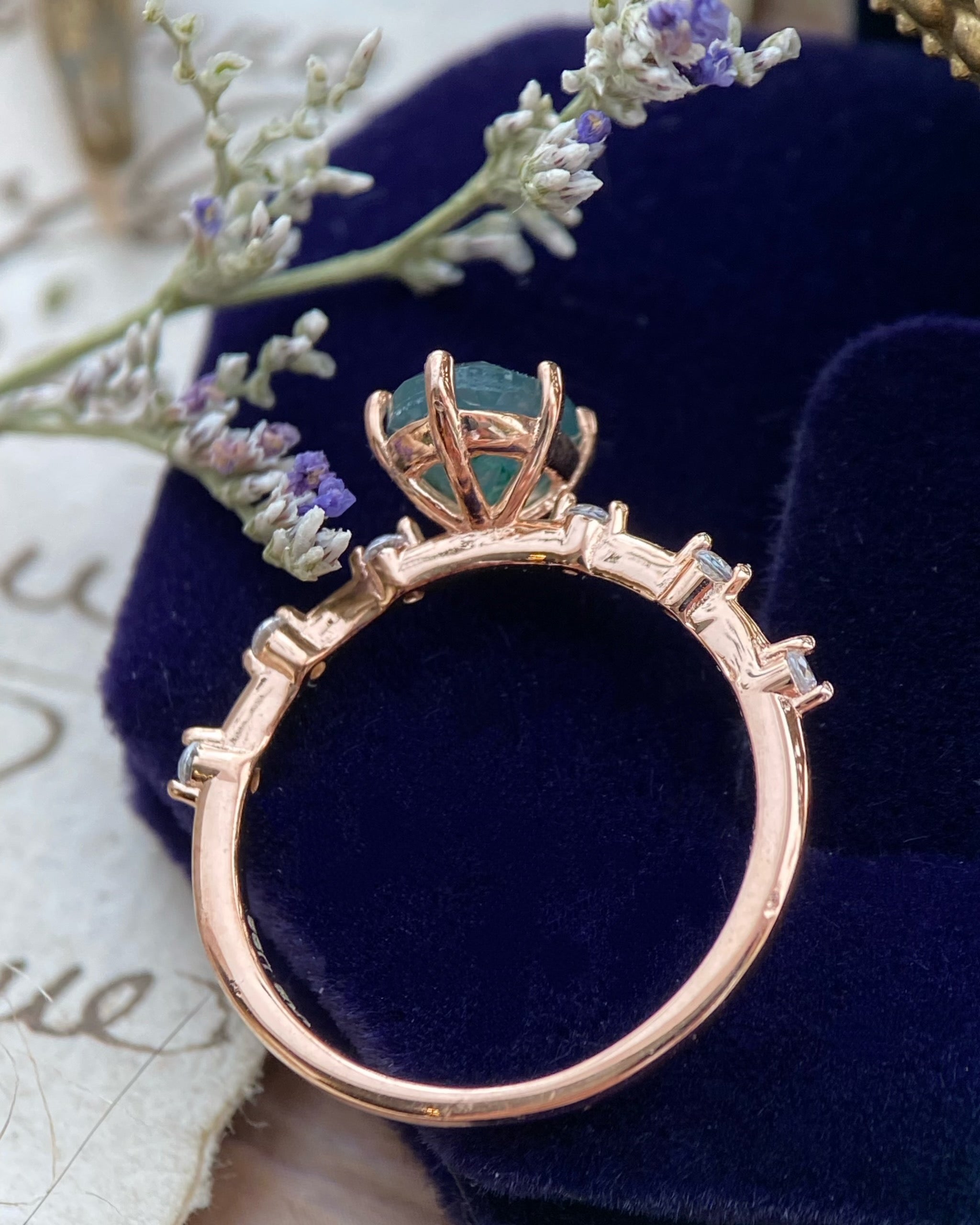 【Rootkeeper】Bague de fiançailles unique en agate mousse naturelle faite à la main, de forme ovale, 1,5 ct