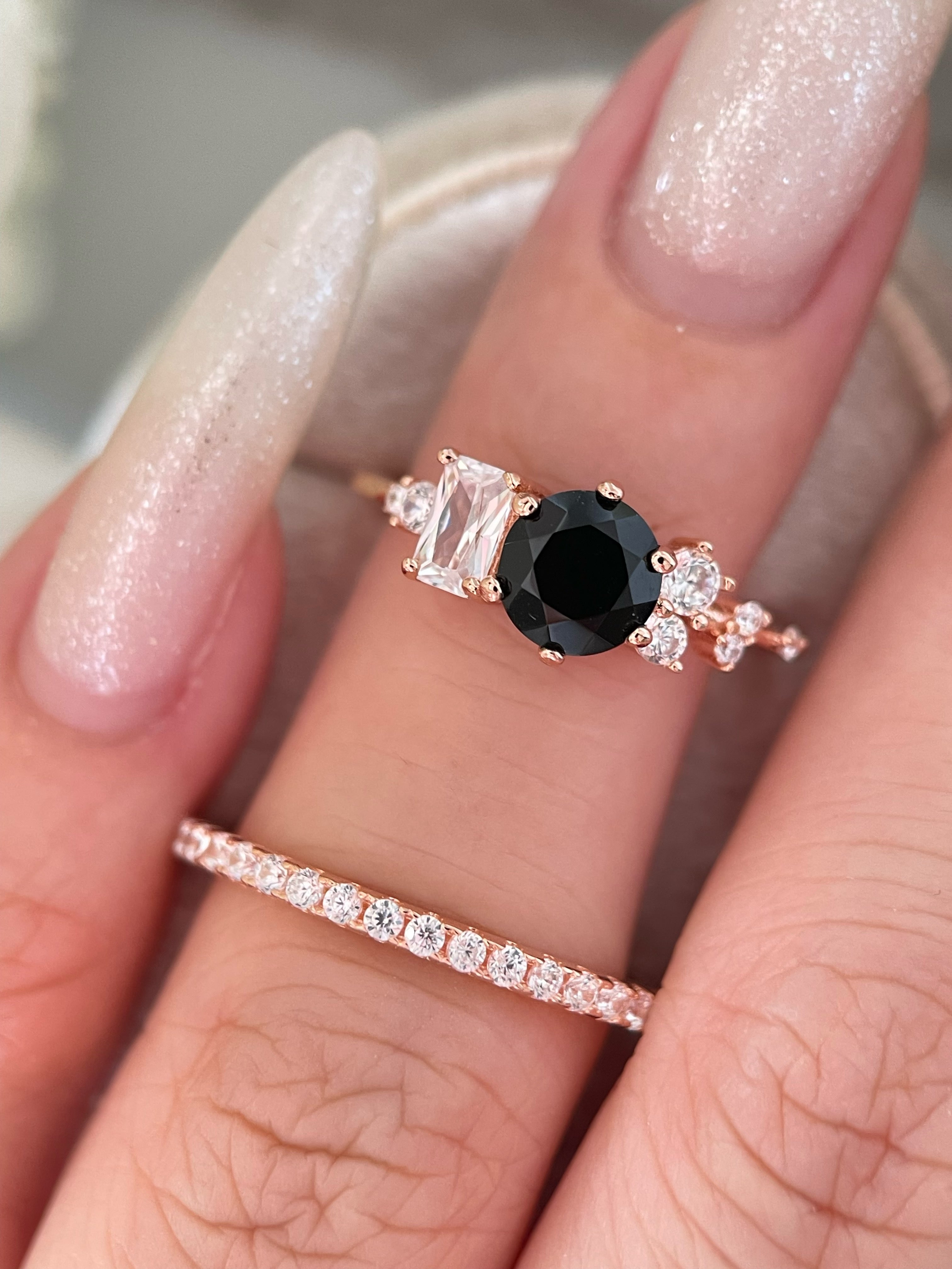 【Ensemble Flora】Ensemble de 2 bagues de fiançailles en onyx noir naturel fait main, forme ronde, 0,8 ct